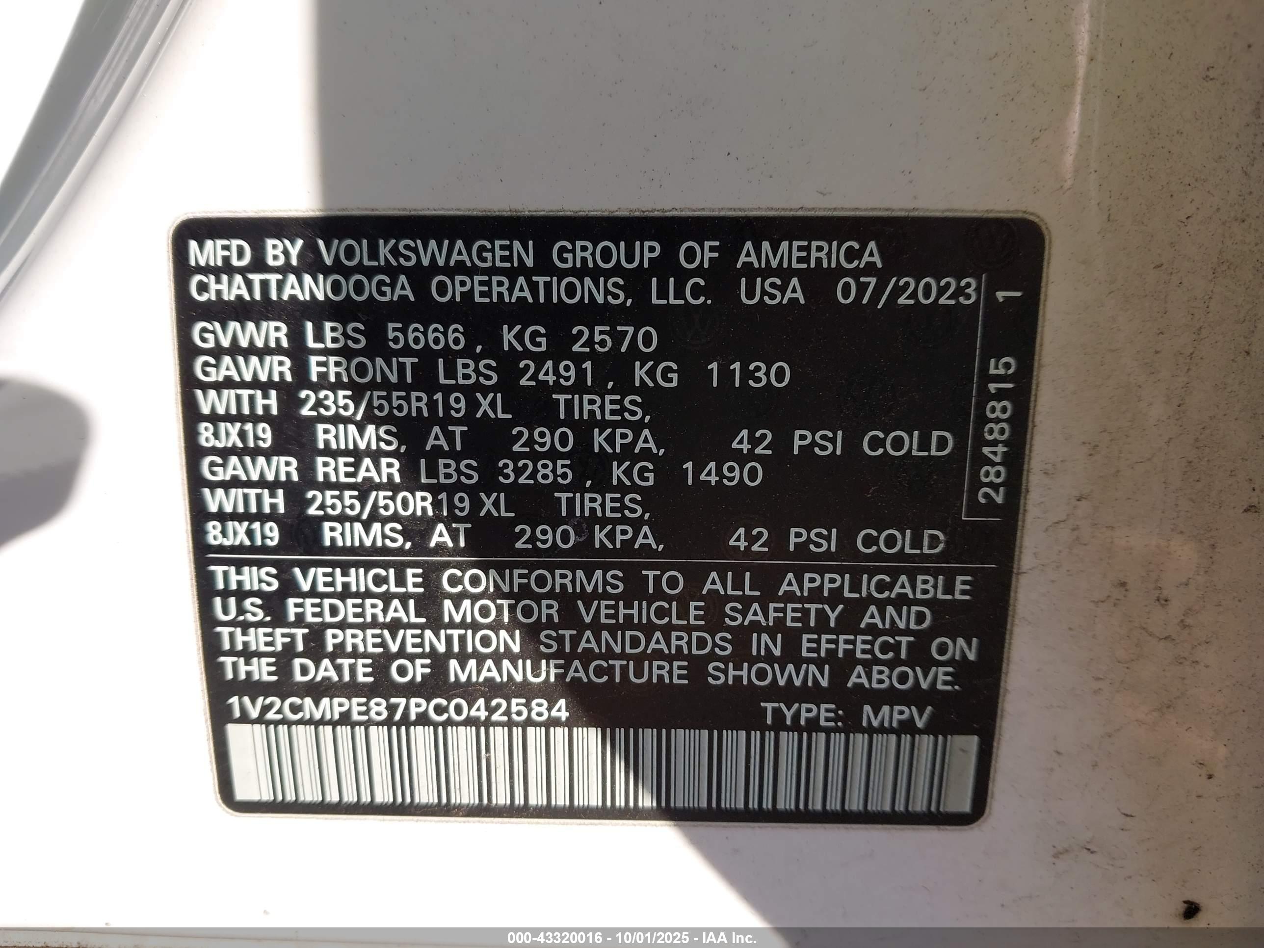 VOLKSWAGEN ID.4 image 9