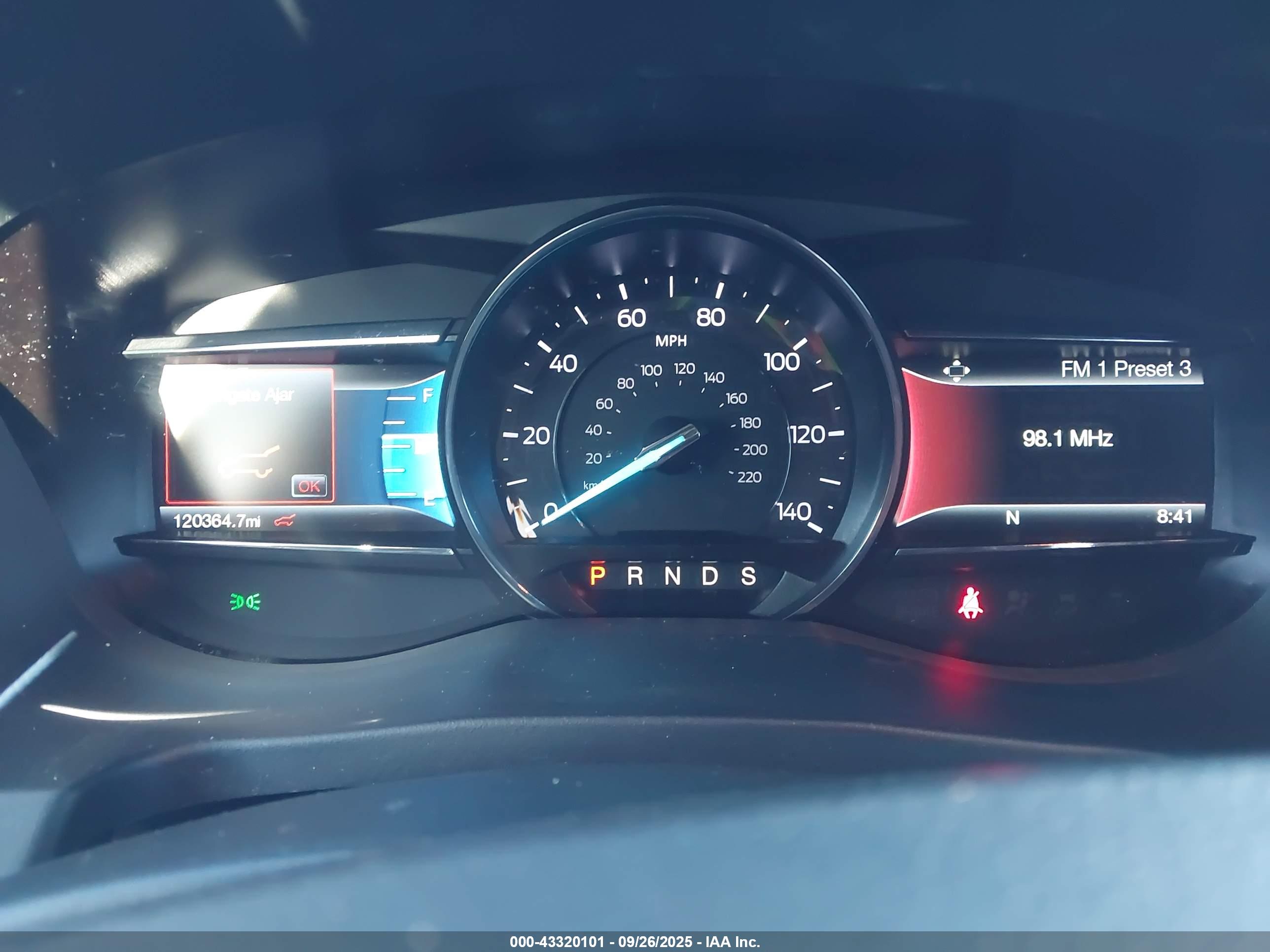 FORD EXPLORER image 7