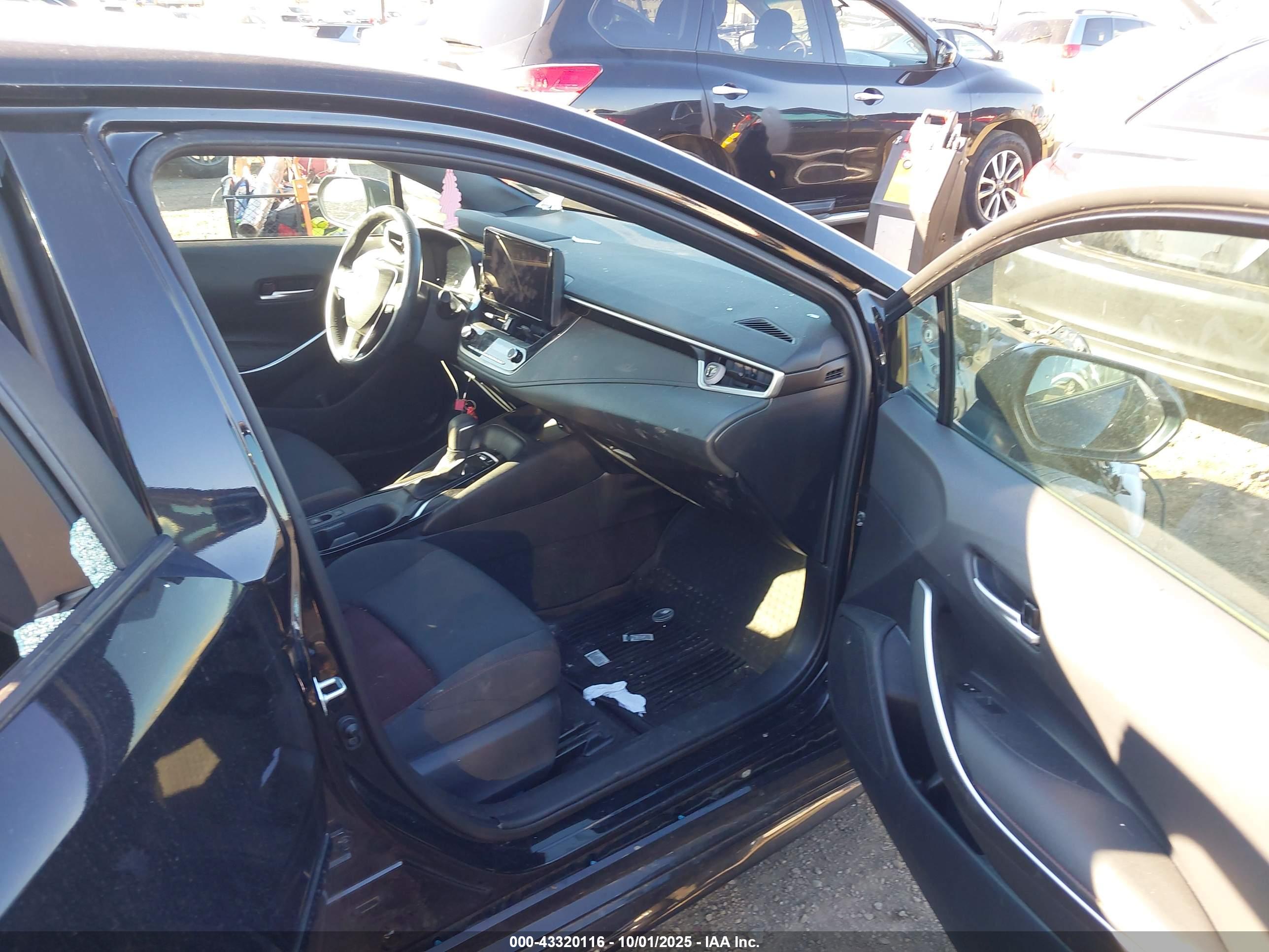 TOYOTA COROLLA image 5