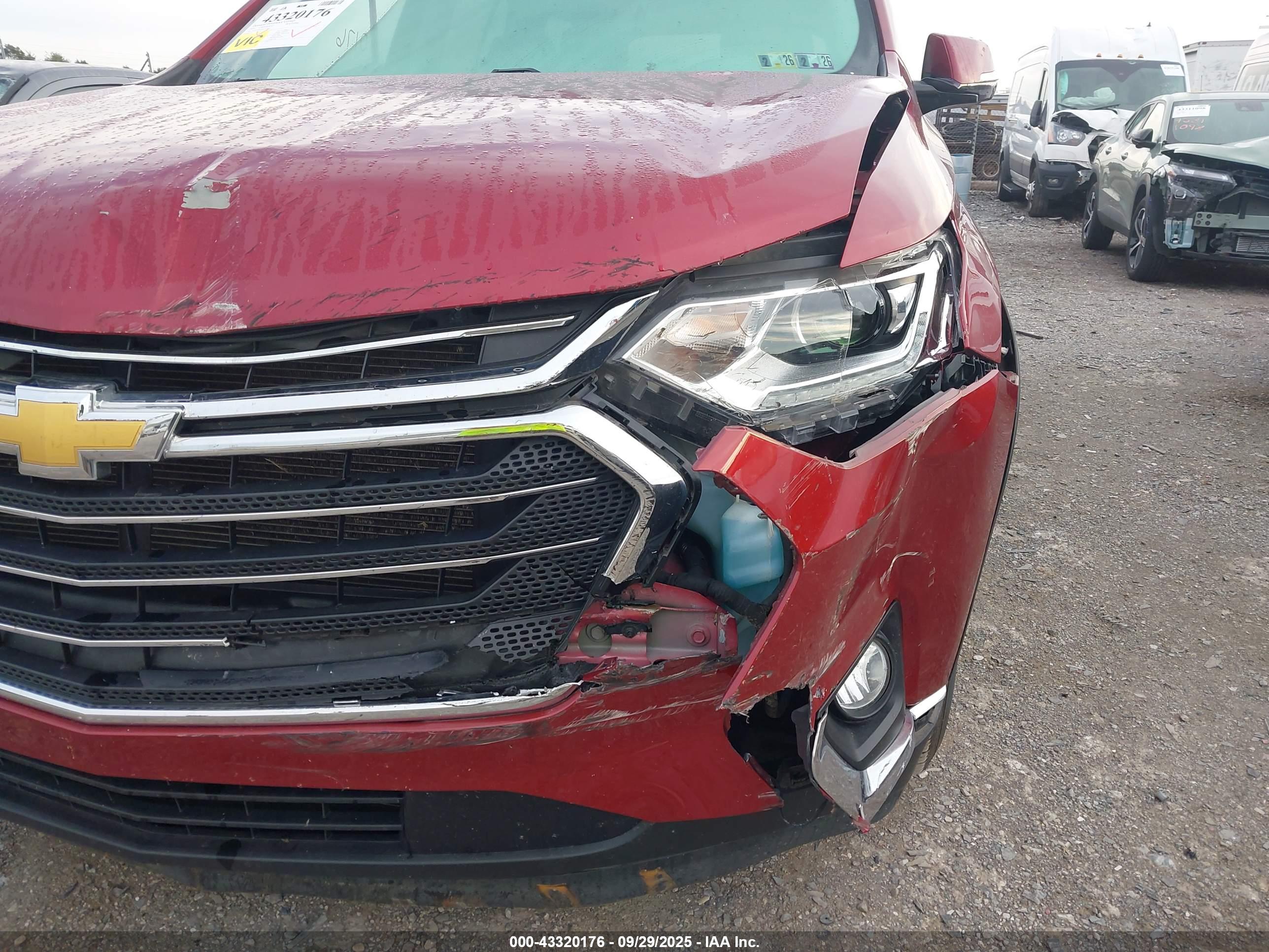 CHEVROLET TRAVERSE image 6
