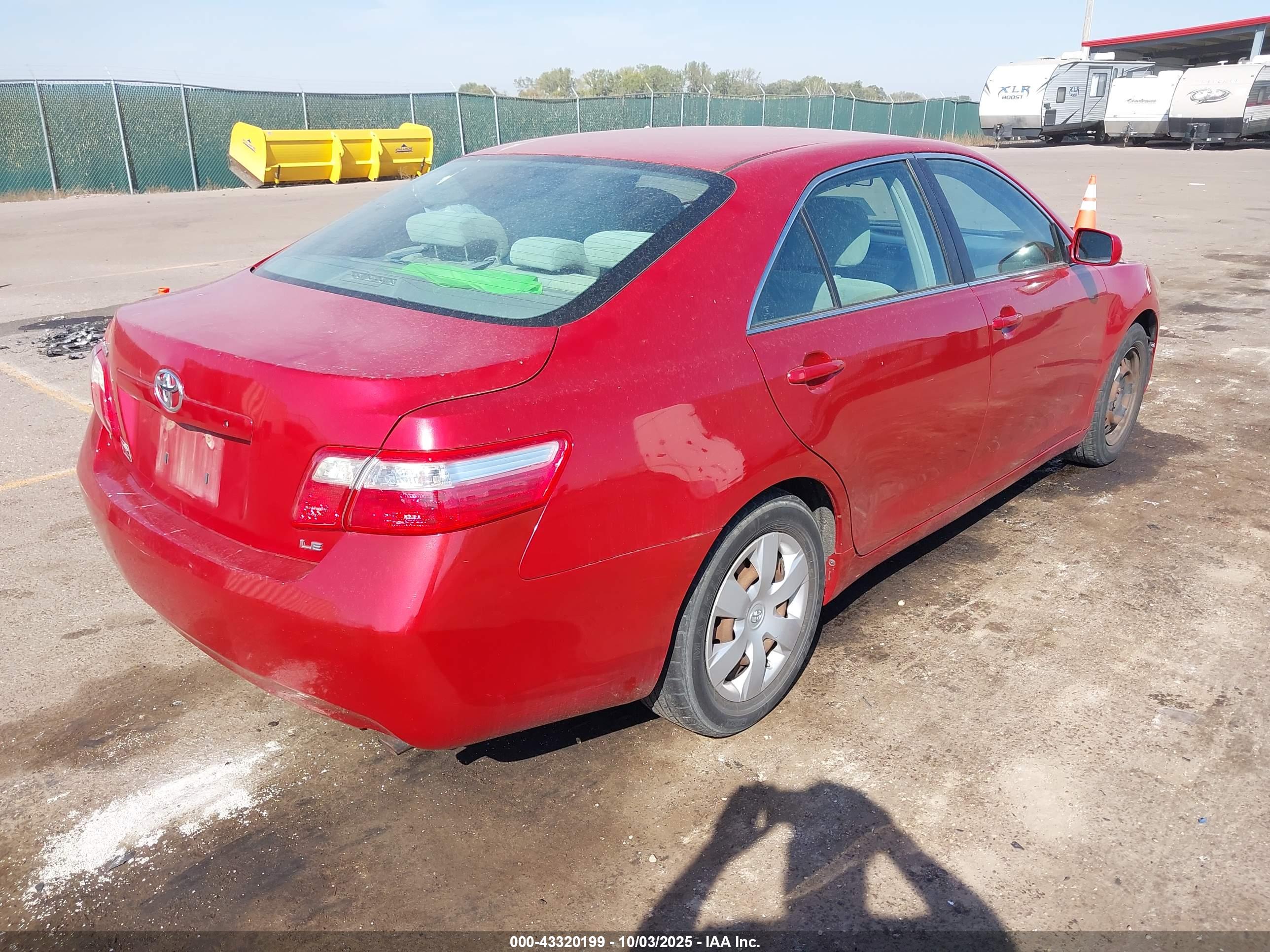 TOYOTA CAMRY image 4