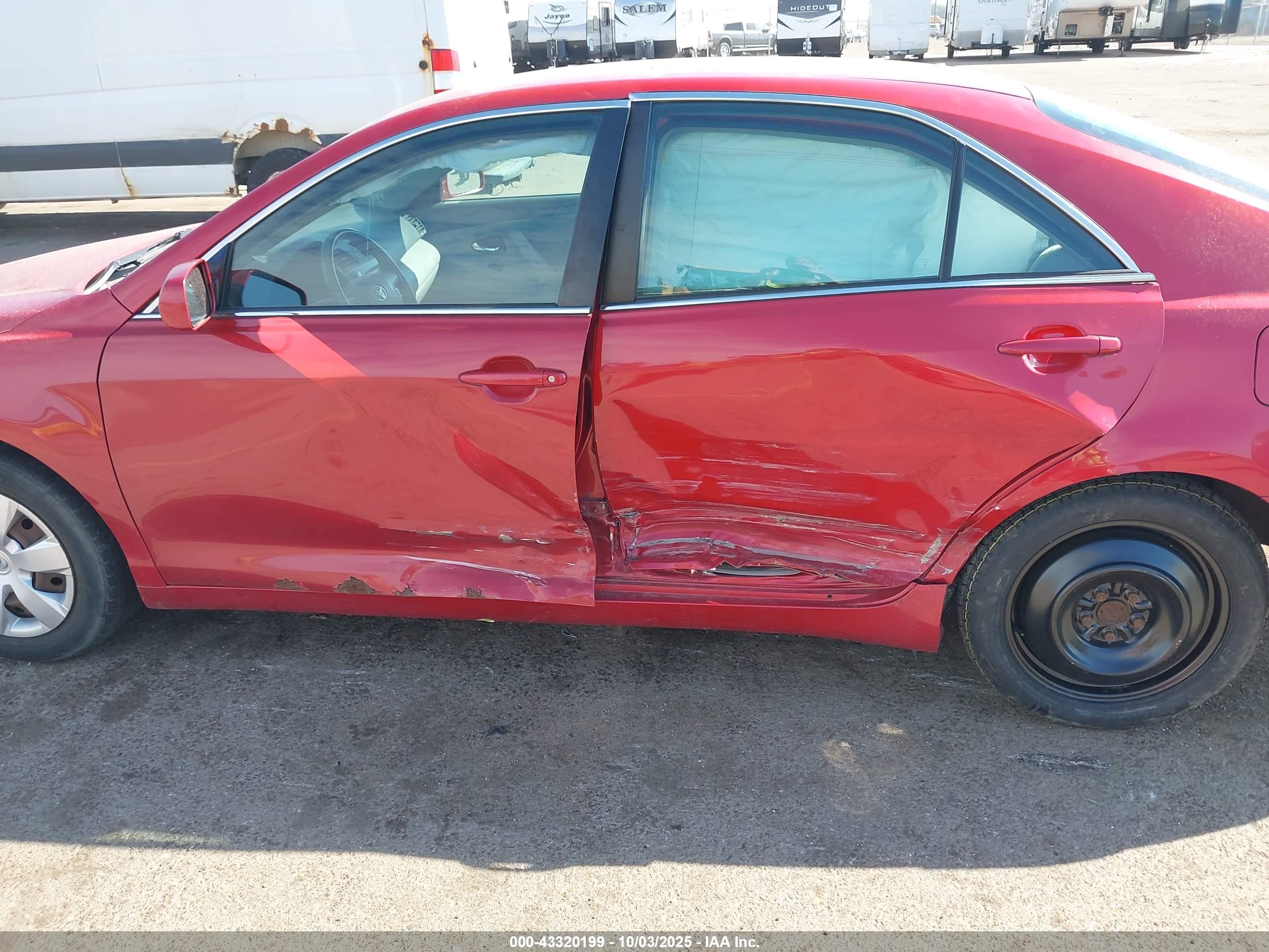 TOYOTA CAMRY image 6