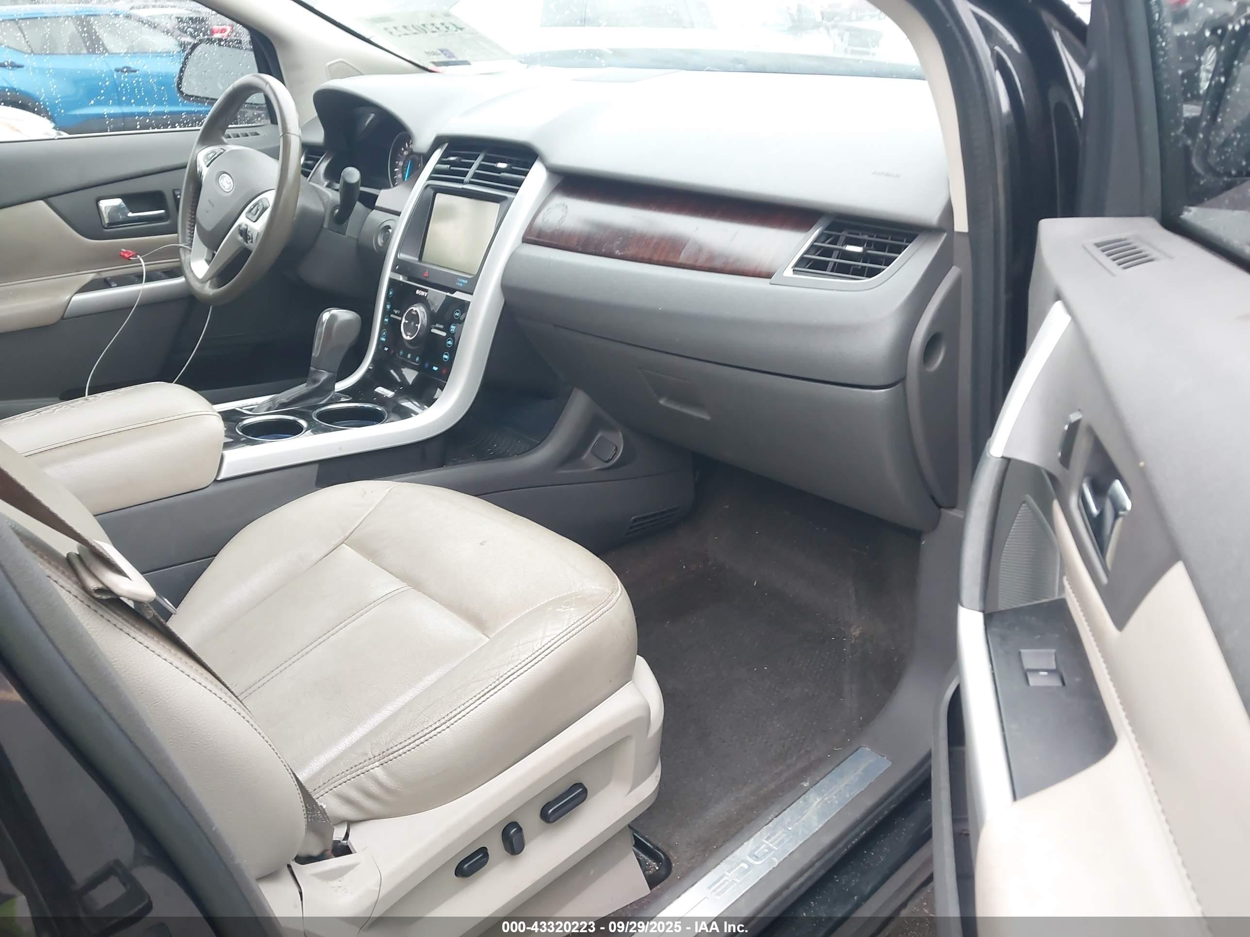 FORD EDGE image 5