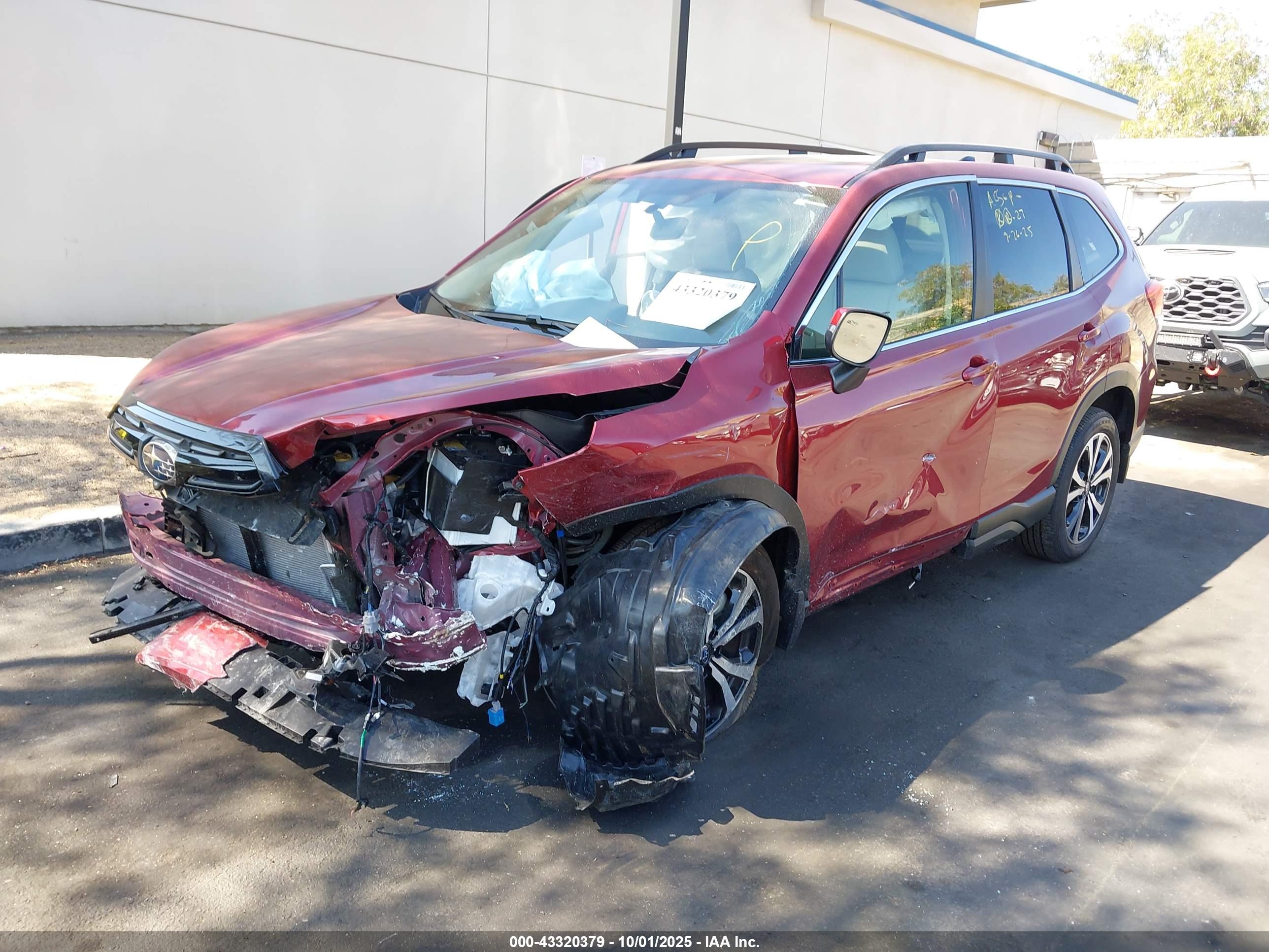 SUBARU FORESTER image 2