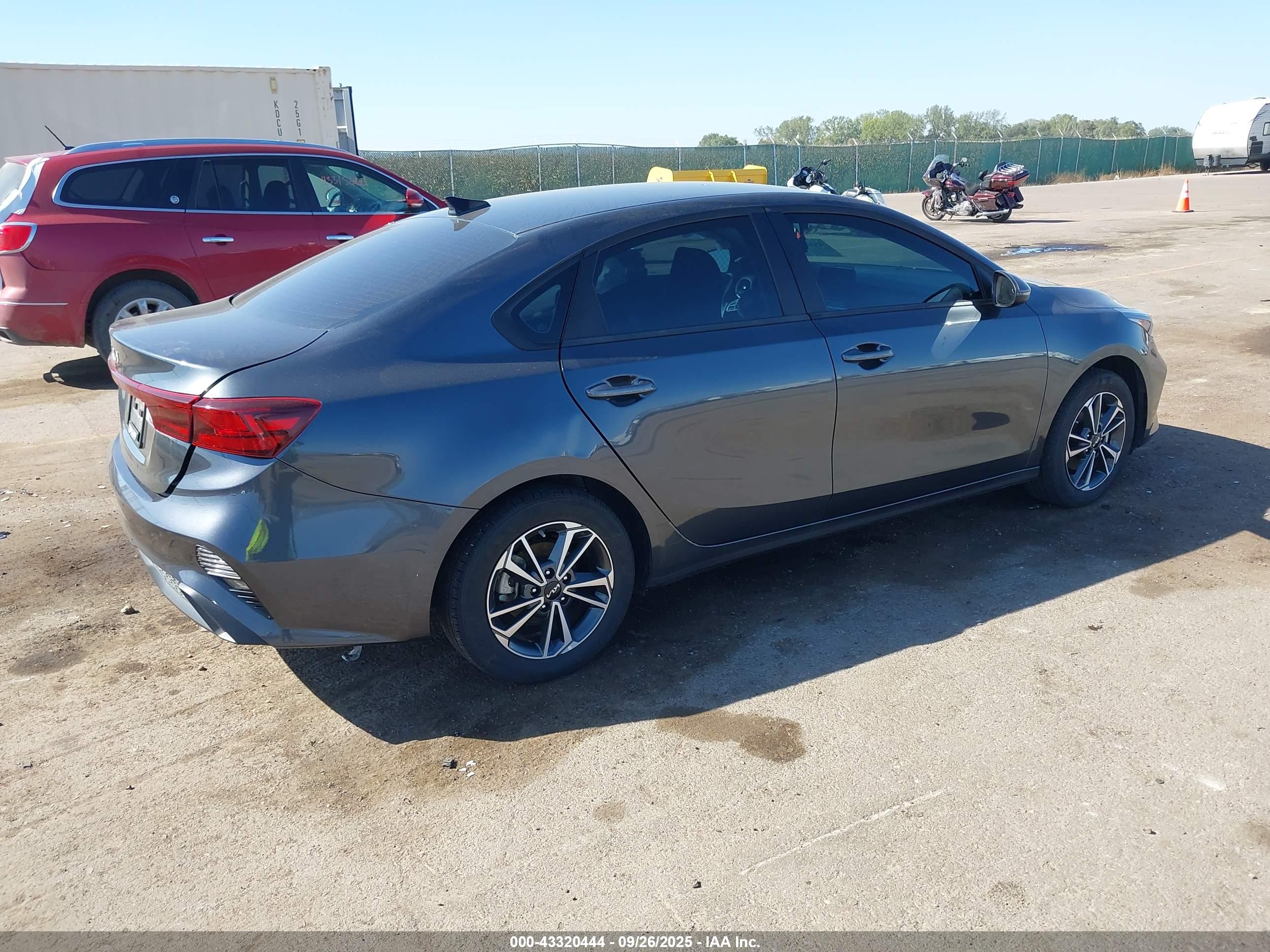 KIA FORTE image 4