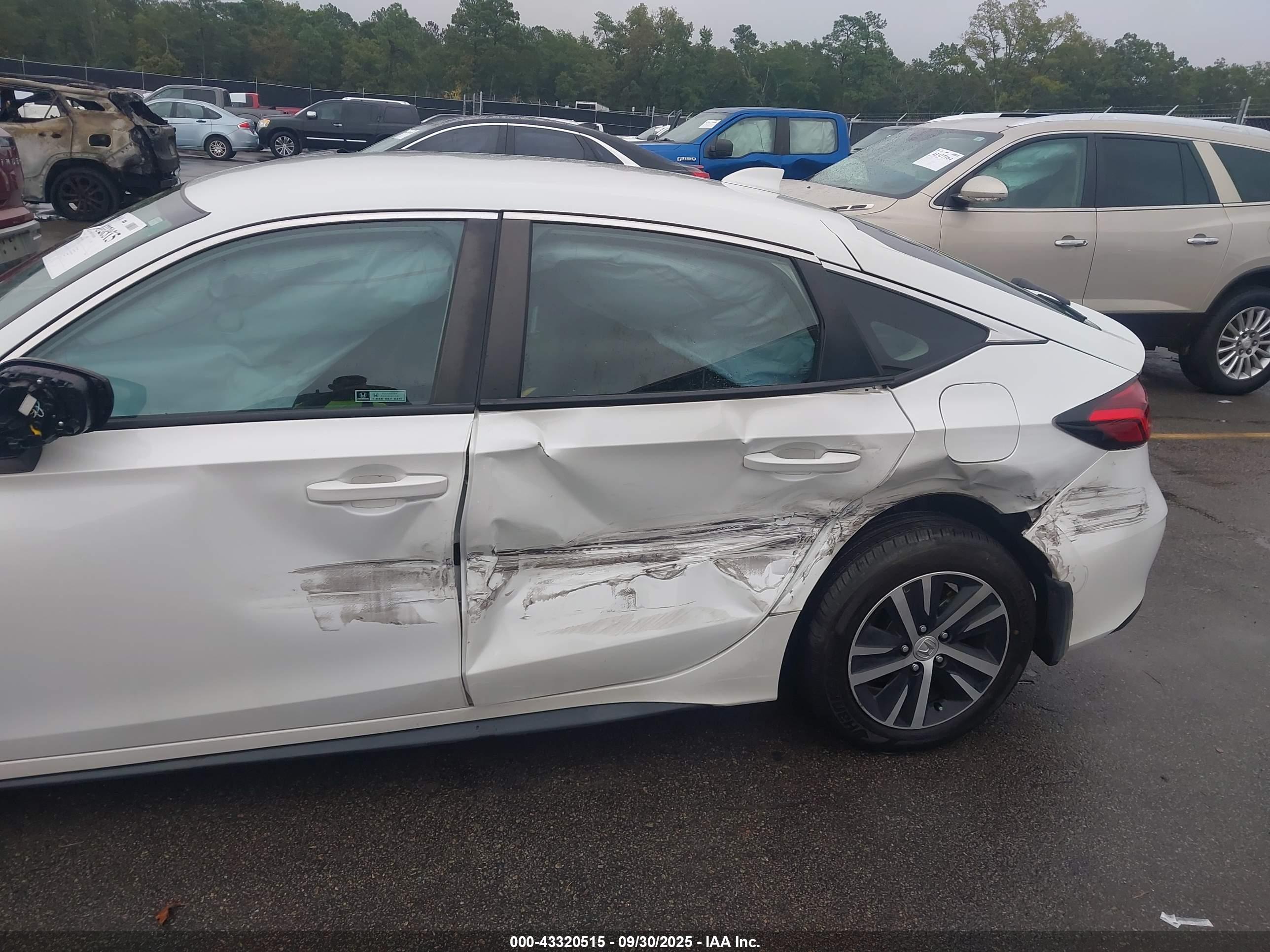 HONDA CIVIC image 6