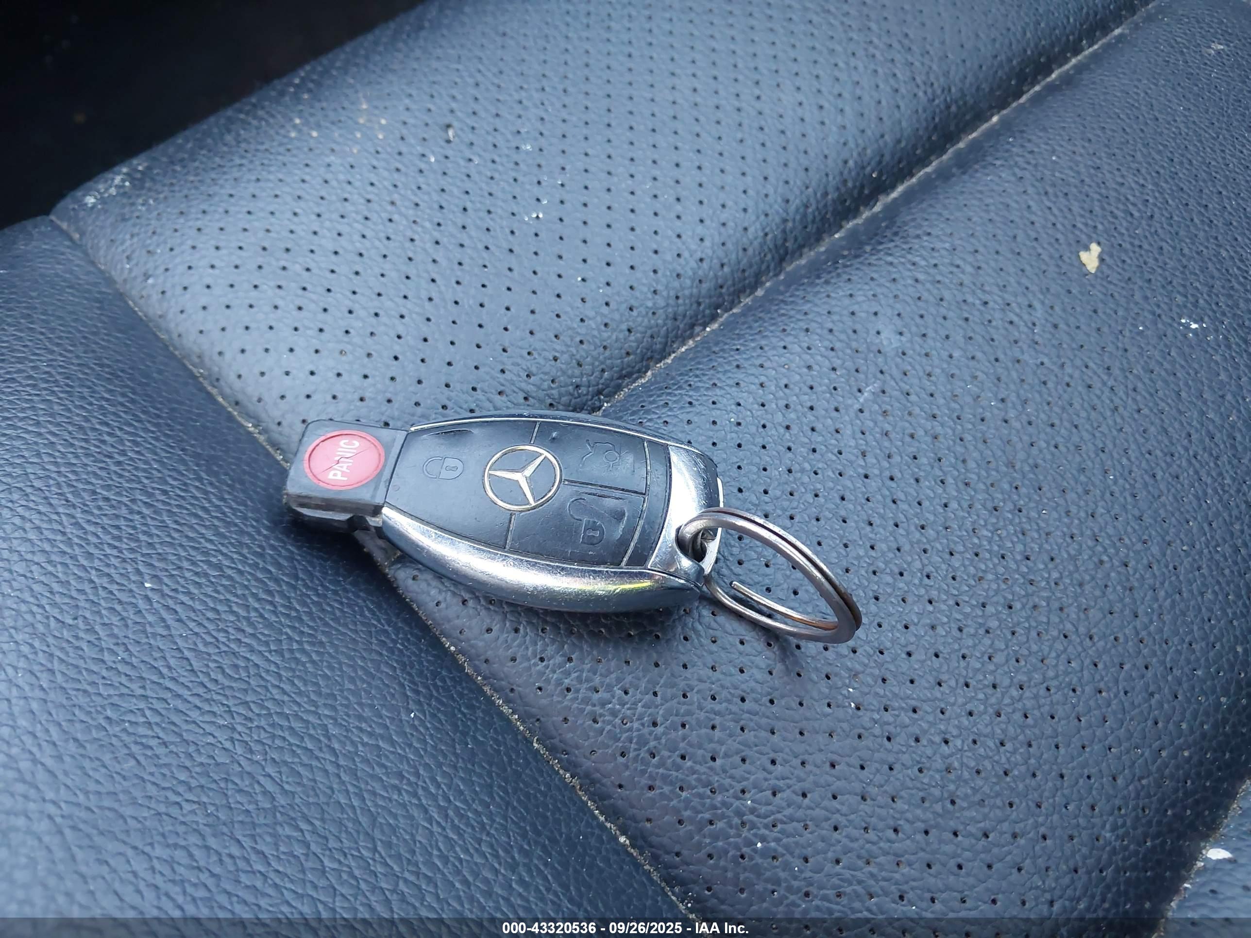 MERCEDES-BENZ C image 11