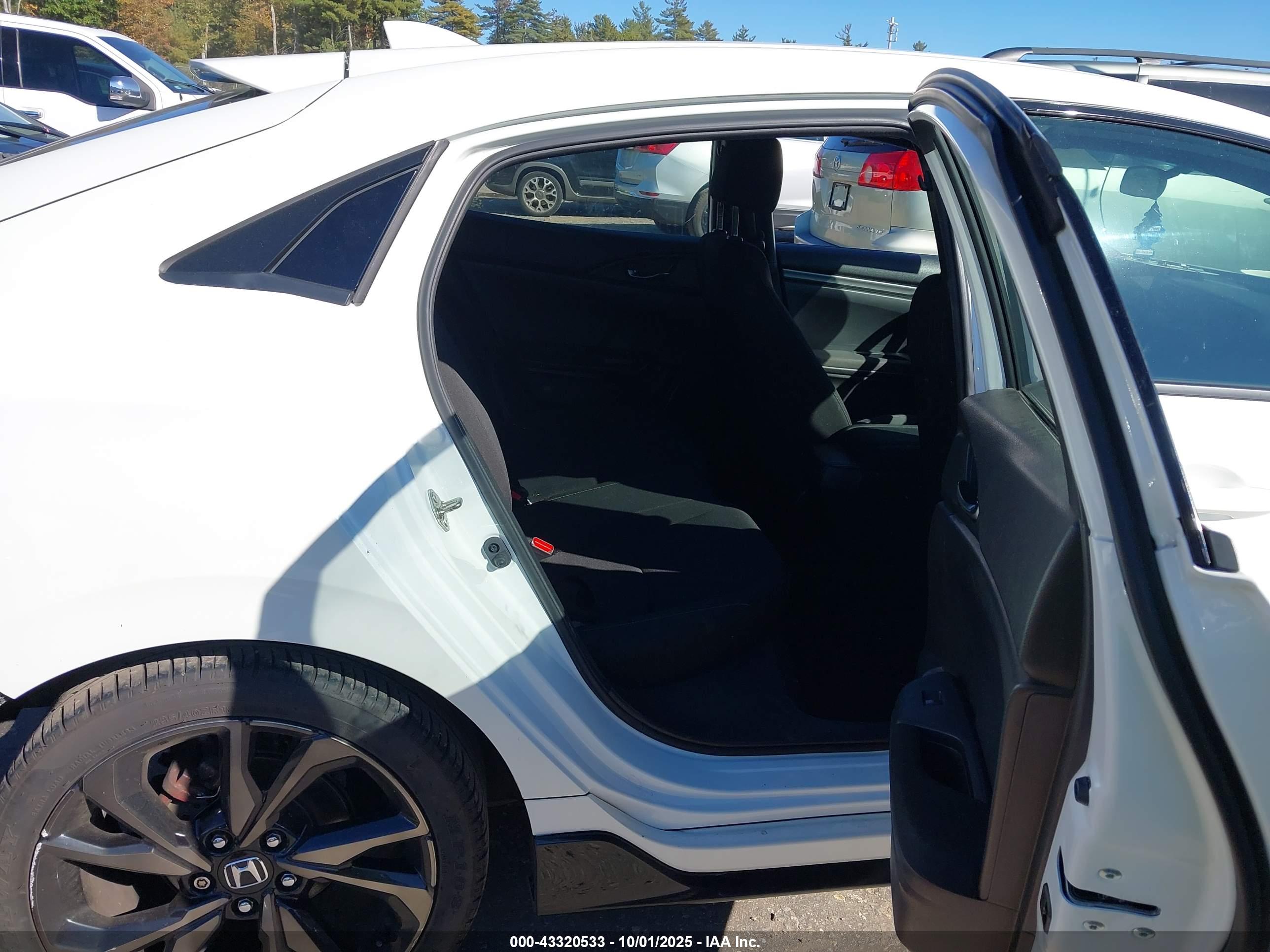 HONDA CIVIC image 8