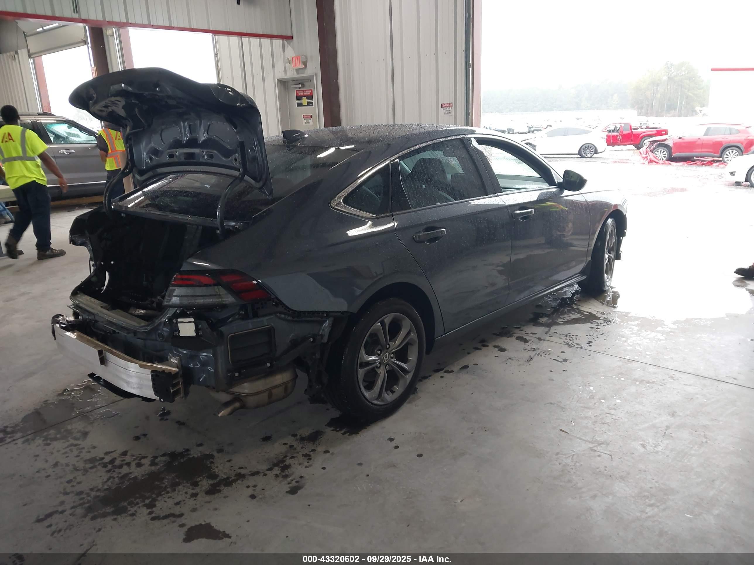 HONDA ACCORD image 4