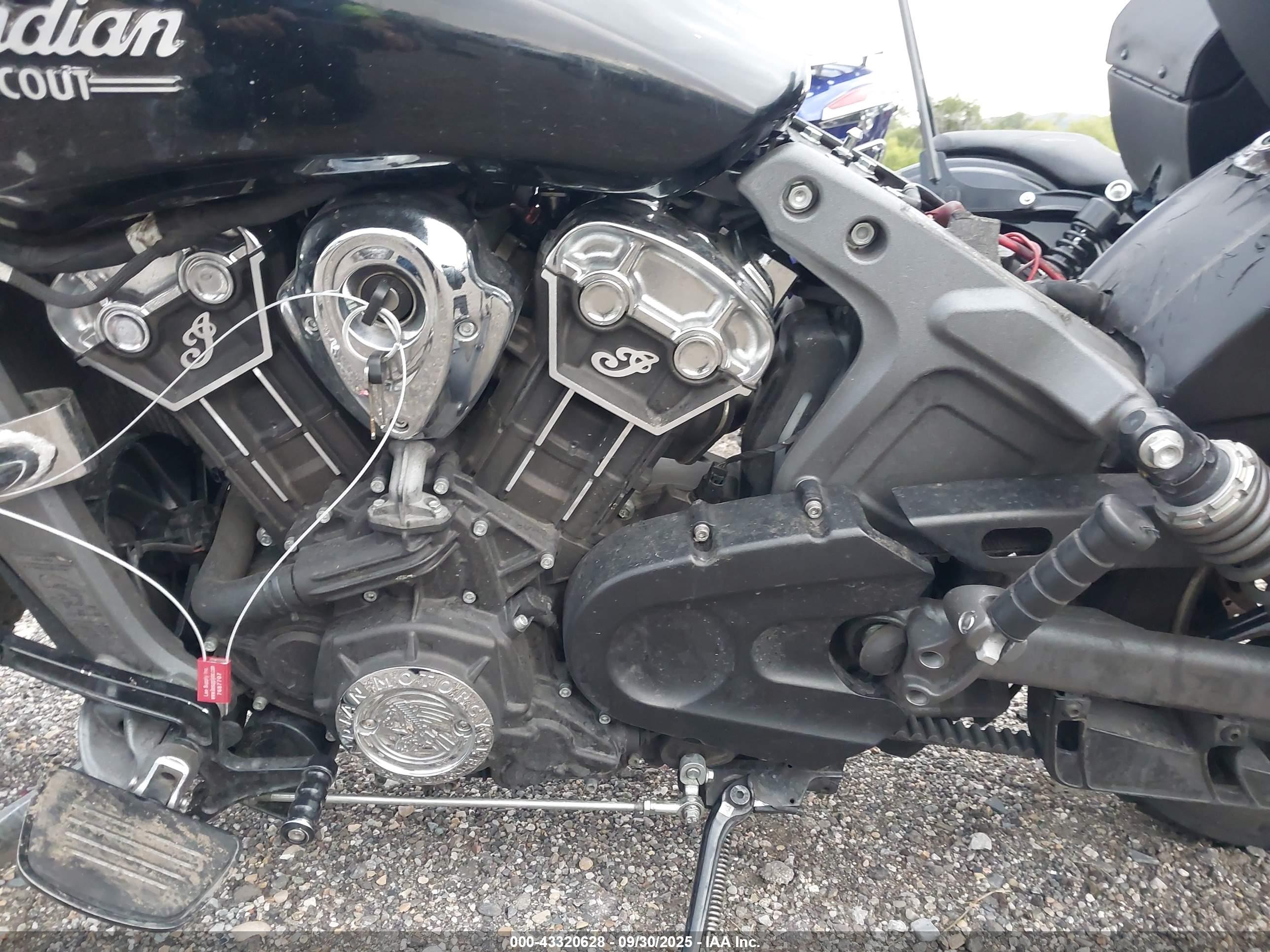 INDIAN MOTORCYCLE image 9