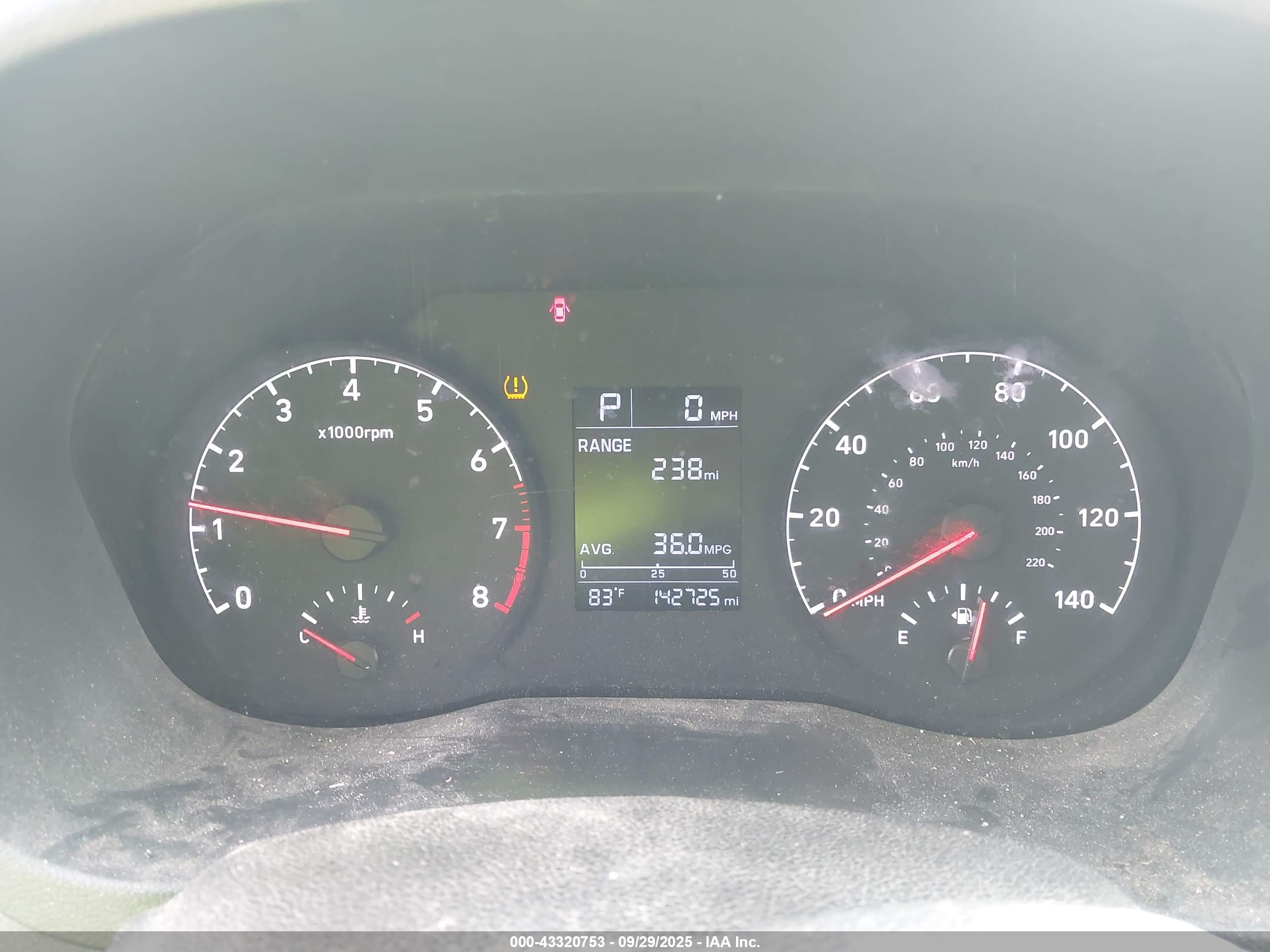 HYUNDAI ACCENT image 7