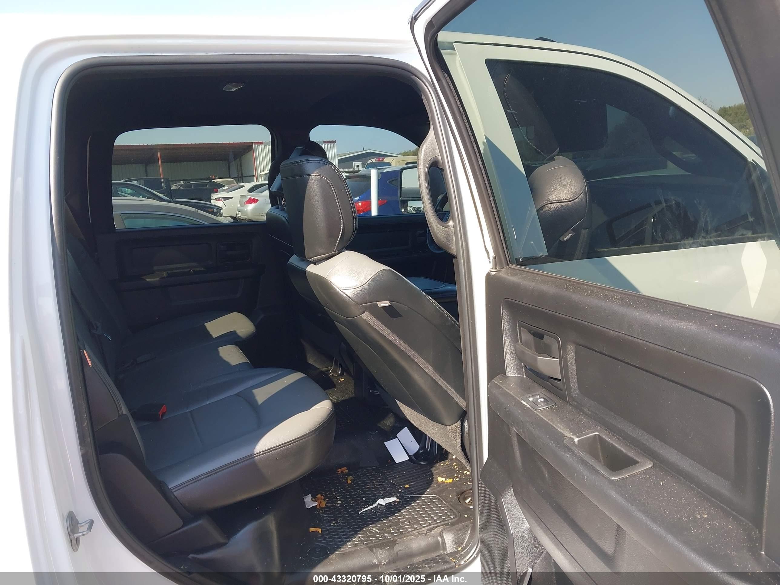 RAM 2500 image 8