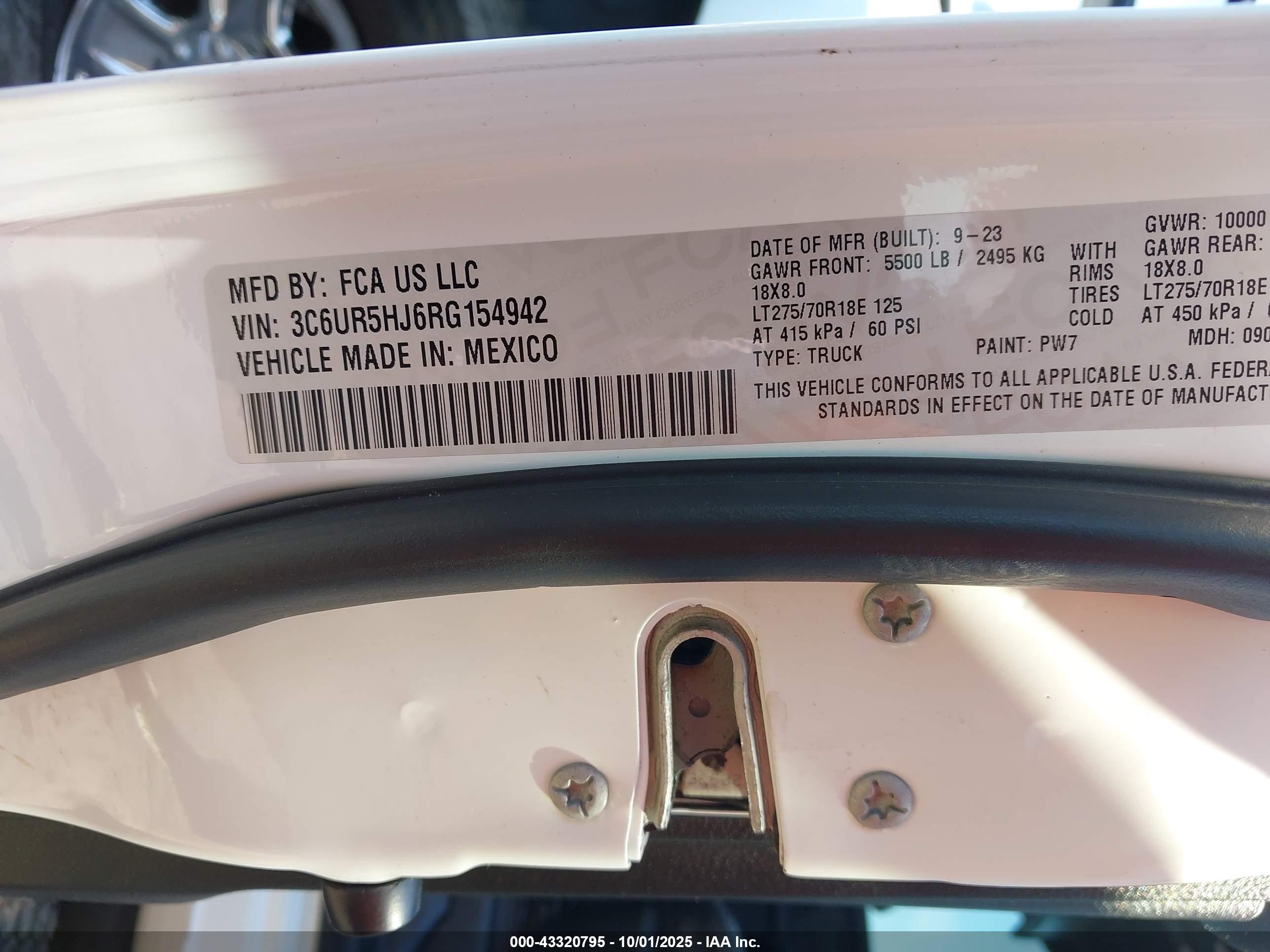 RAM 2500 image 9
