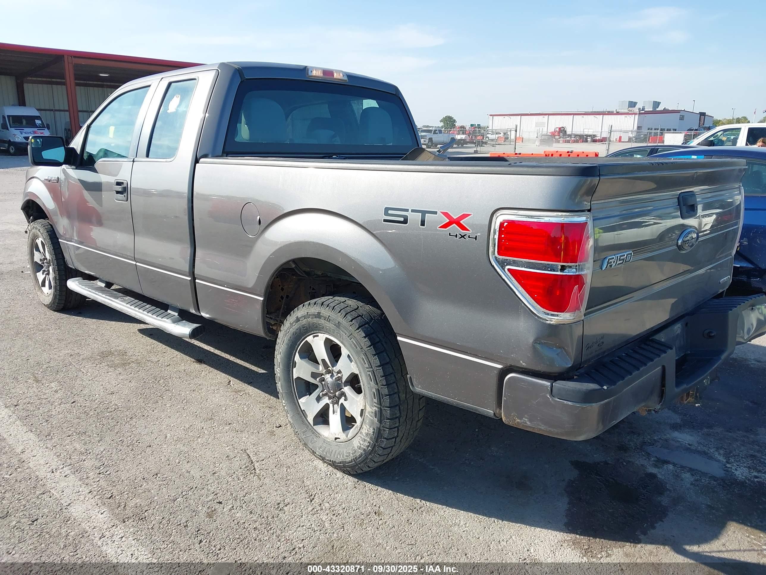 FORD F-150 image 3