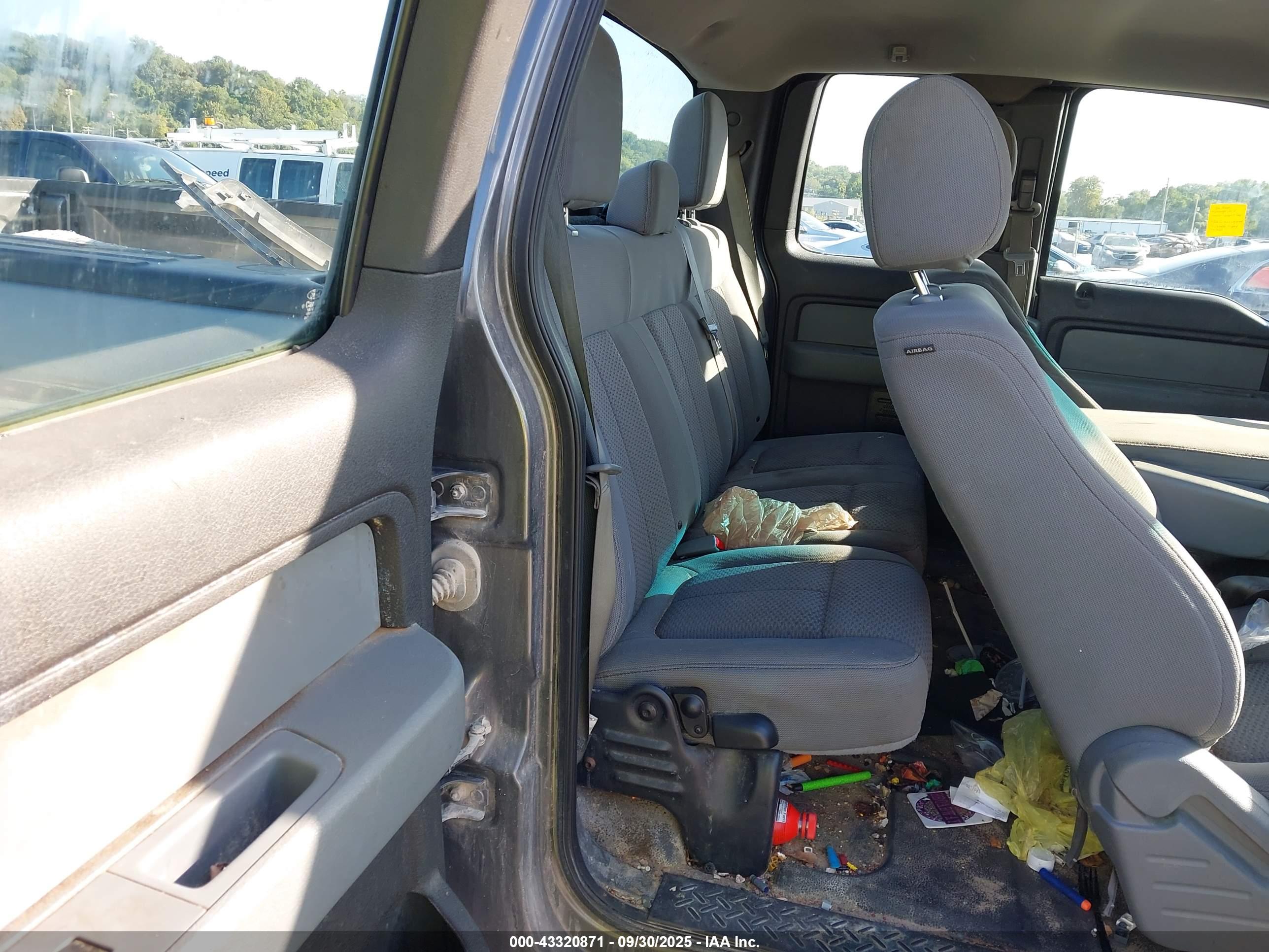 FORD F-150 image 8