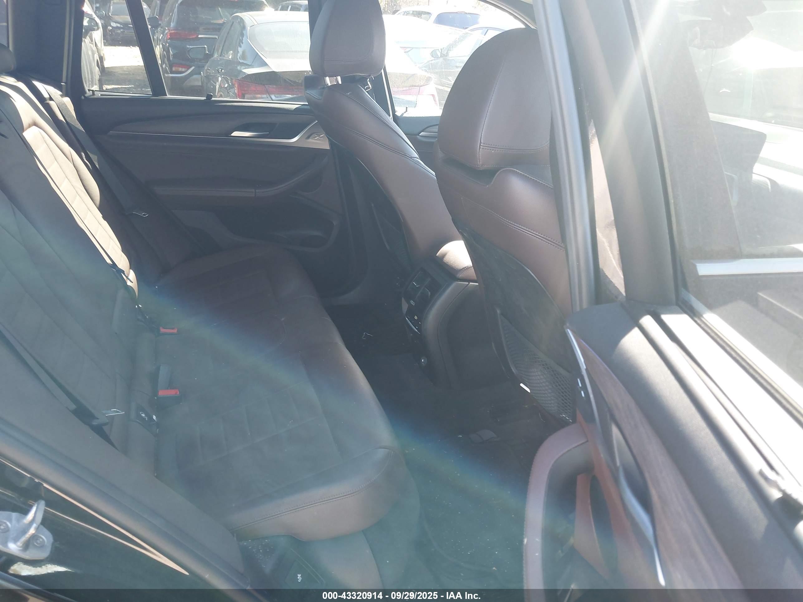 BMW X3 image 8