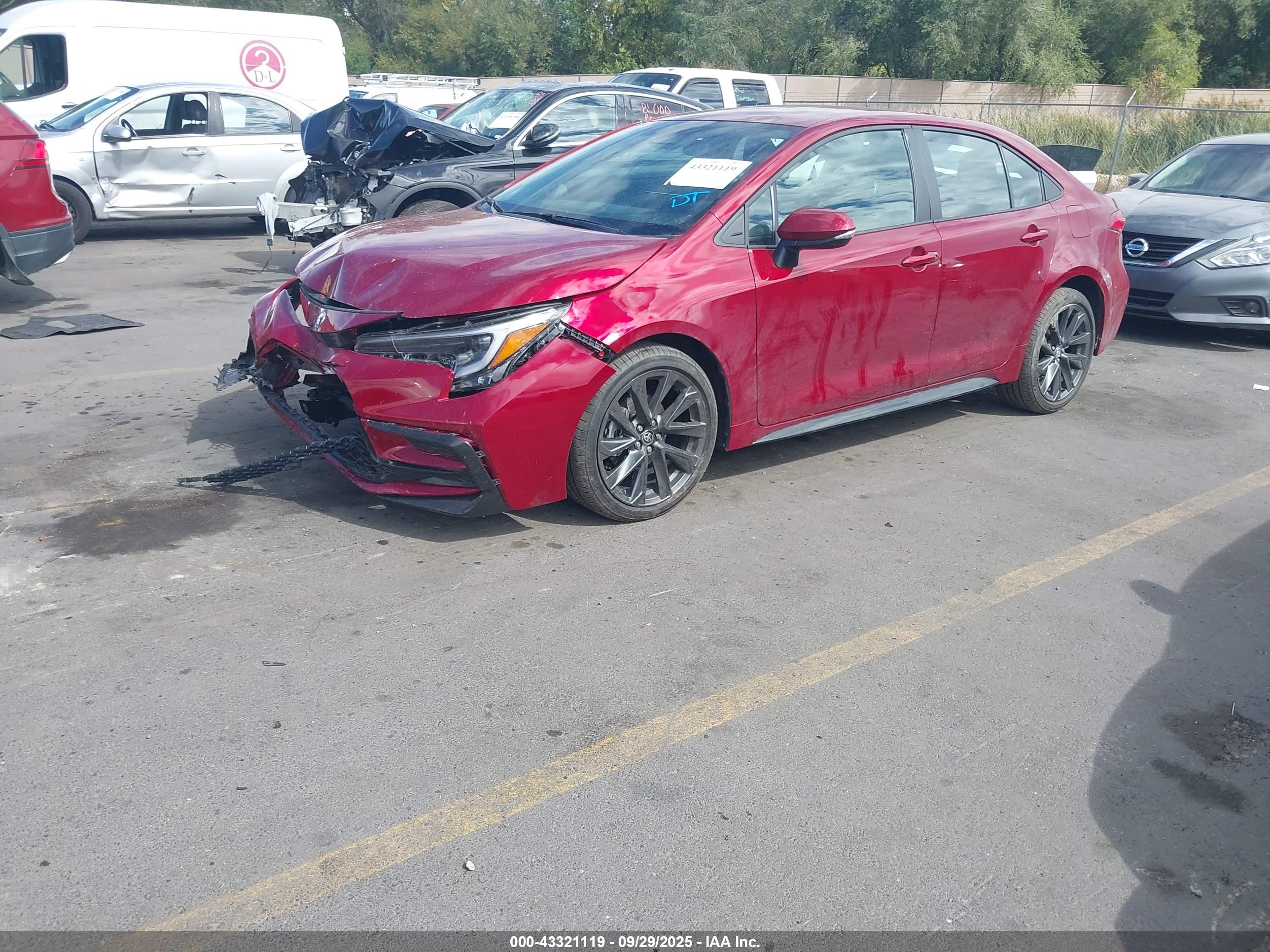 TOYOTA COROLLA image 2