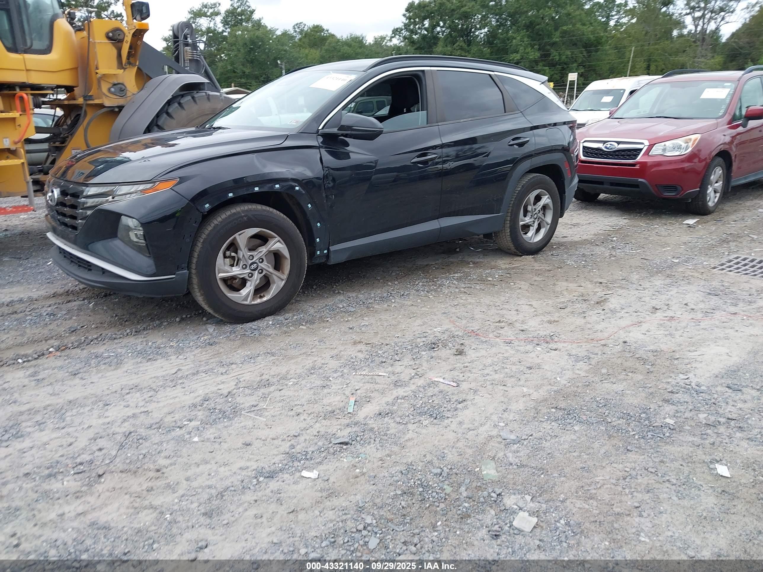 HYUNDAI TUCSON image 2