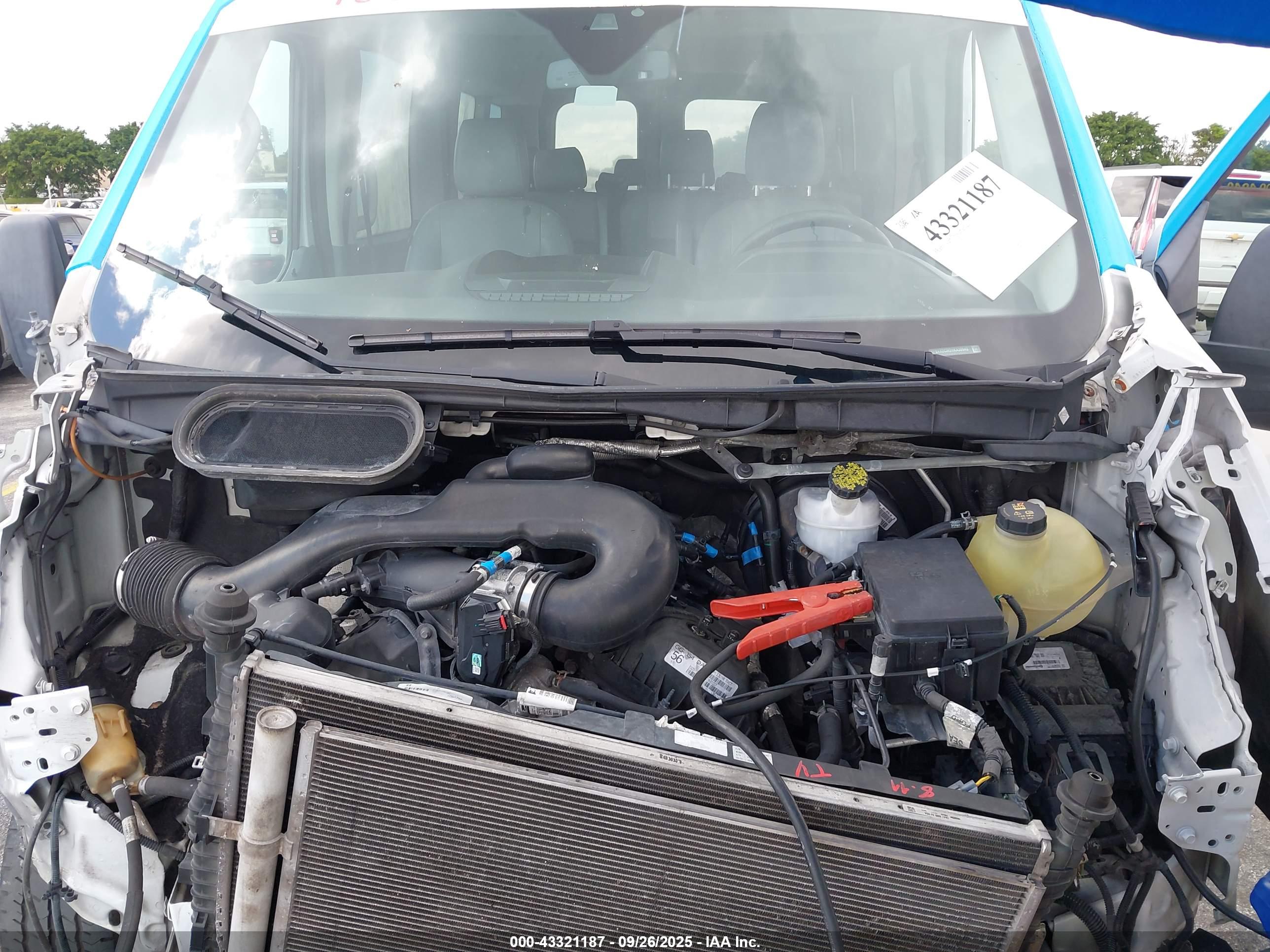 FORD TRANSIT-350 image 10