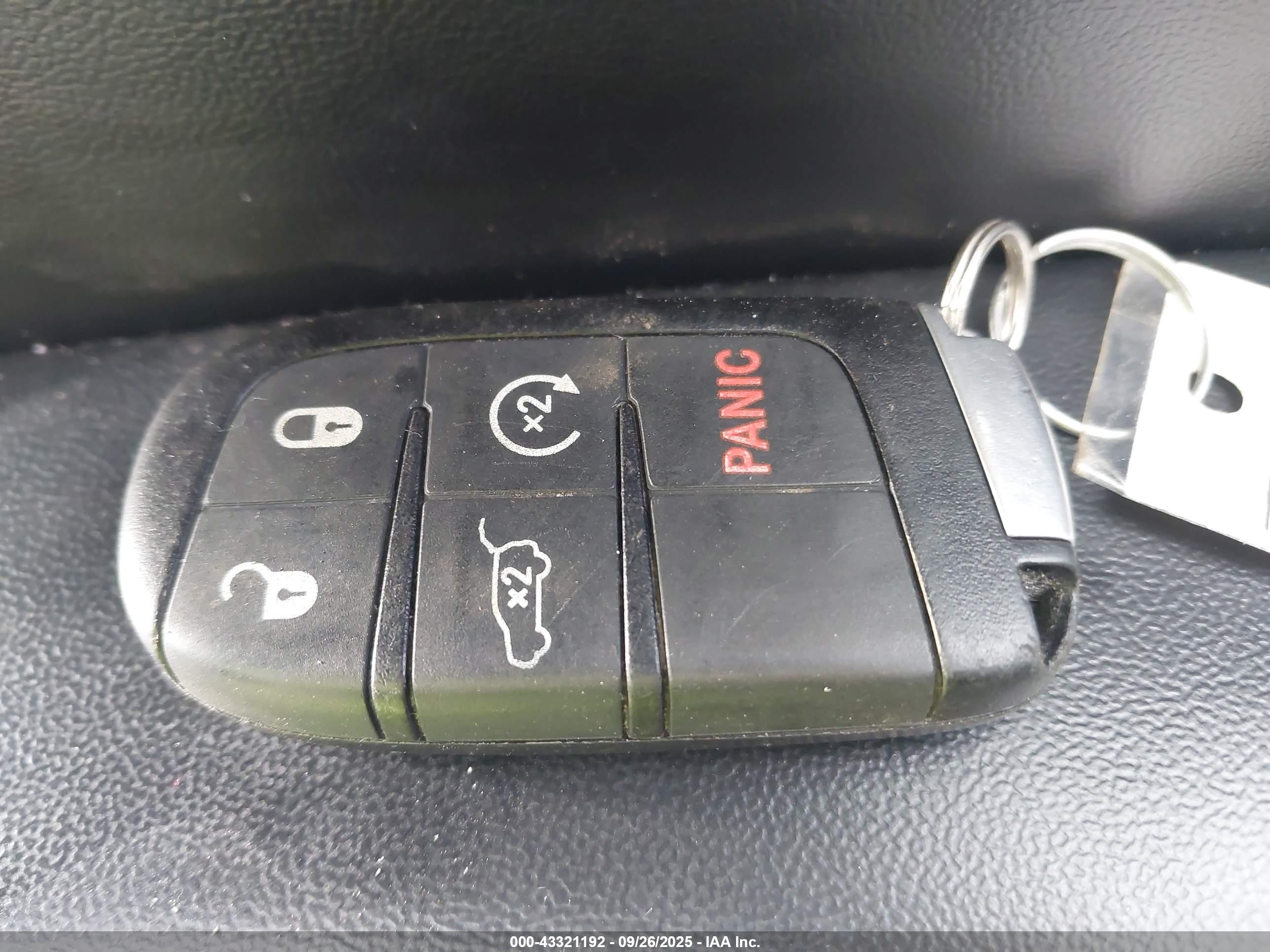 JEEP GRAND image 11