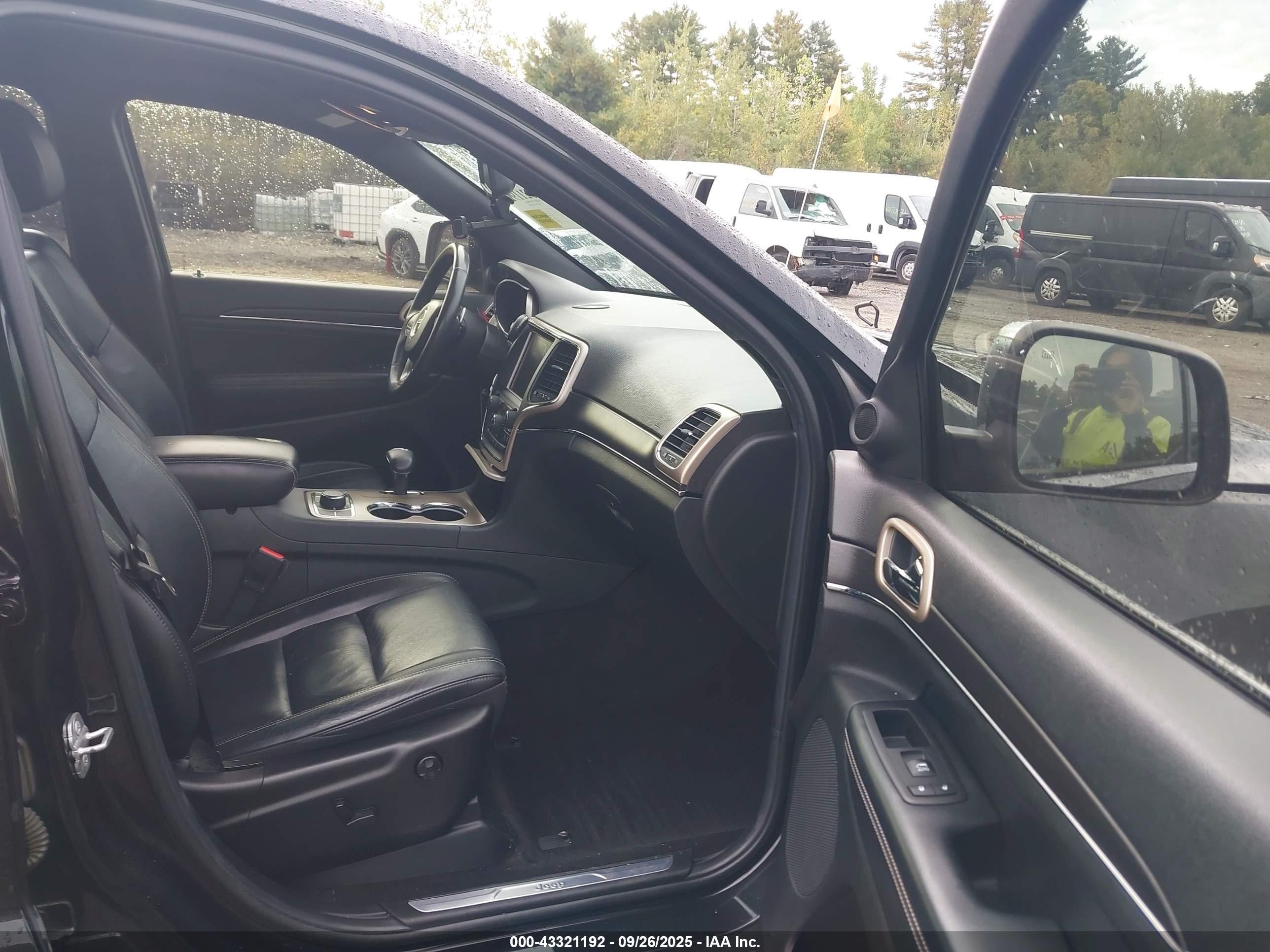 JEEP GRAND image 5