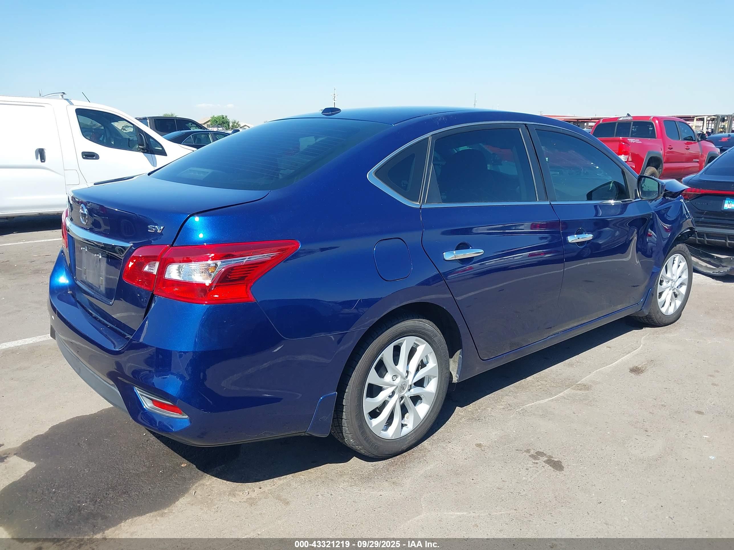 NISSAN SENTRA image 4