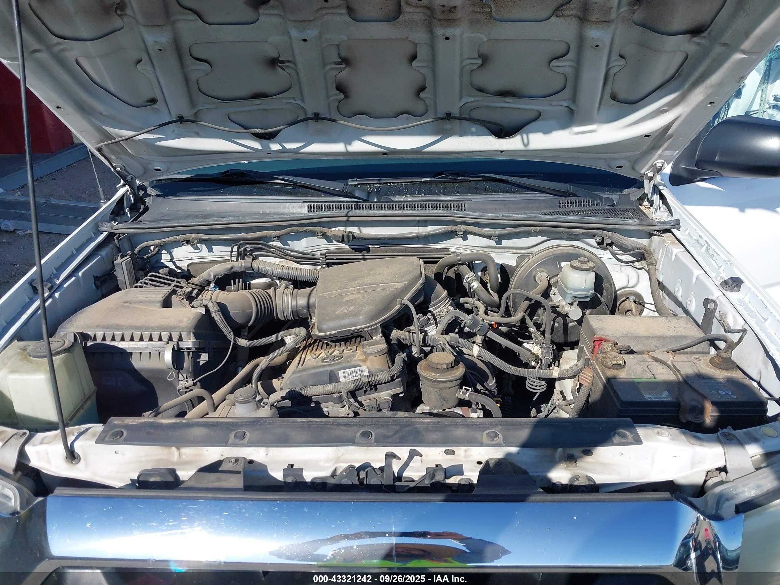 TOYOTA TACOMA image 10