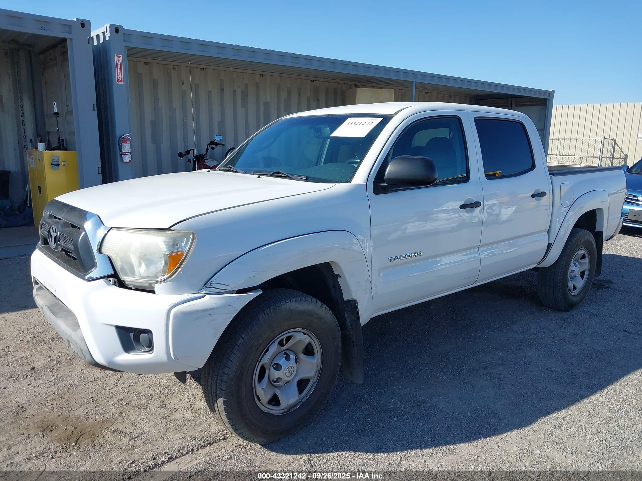 TOYOTA TACOMA image 2