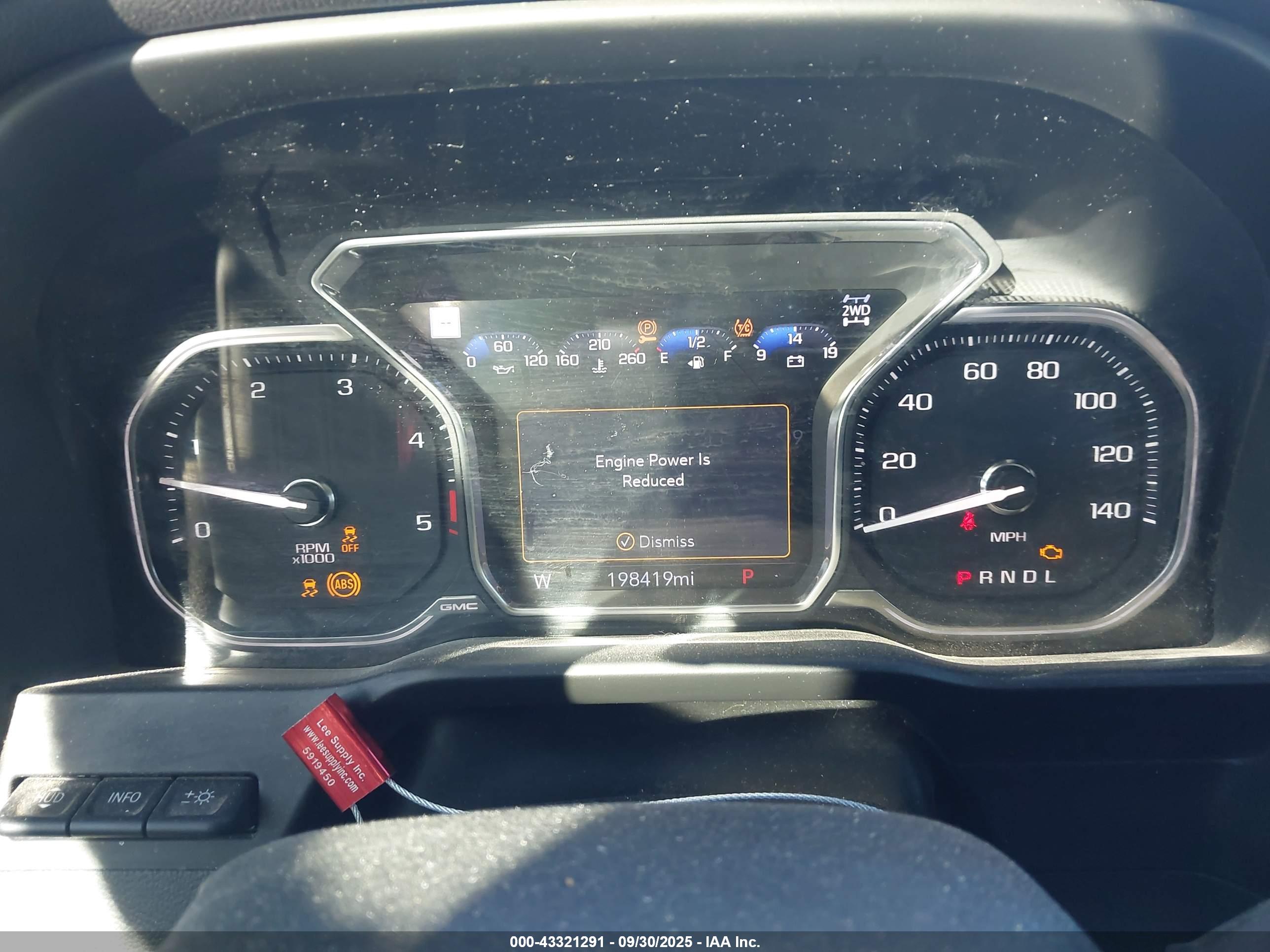 GMC SIERRA image 6