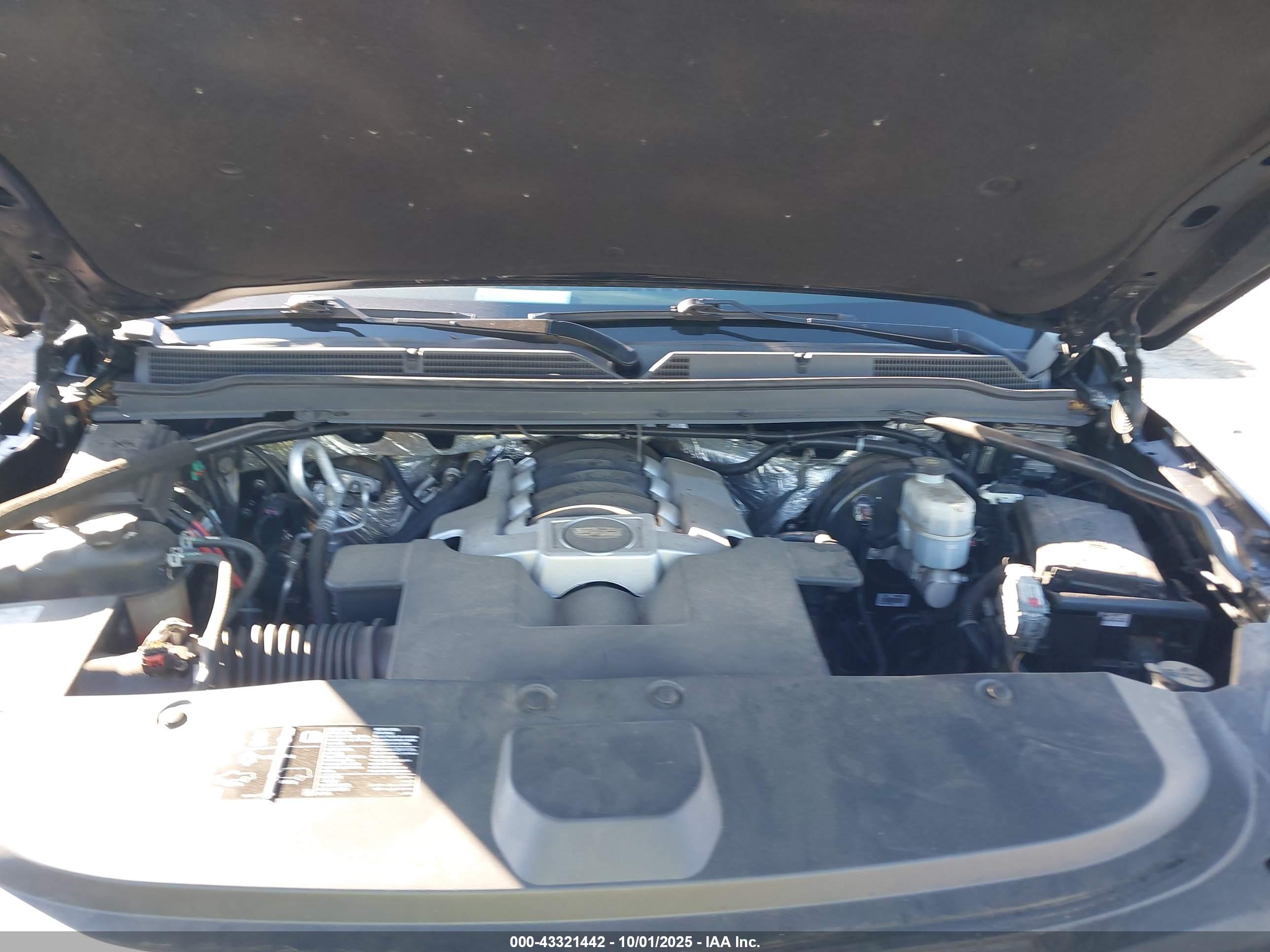 CADILLAC ESCALADE image 10