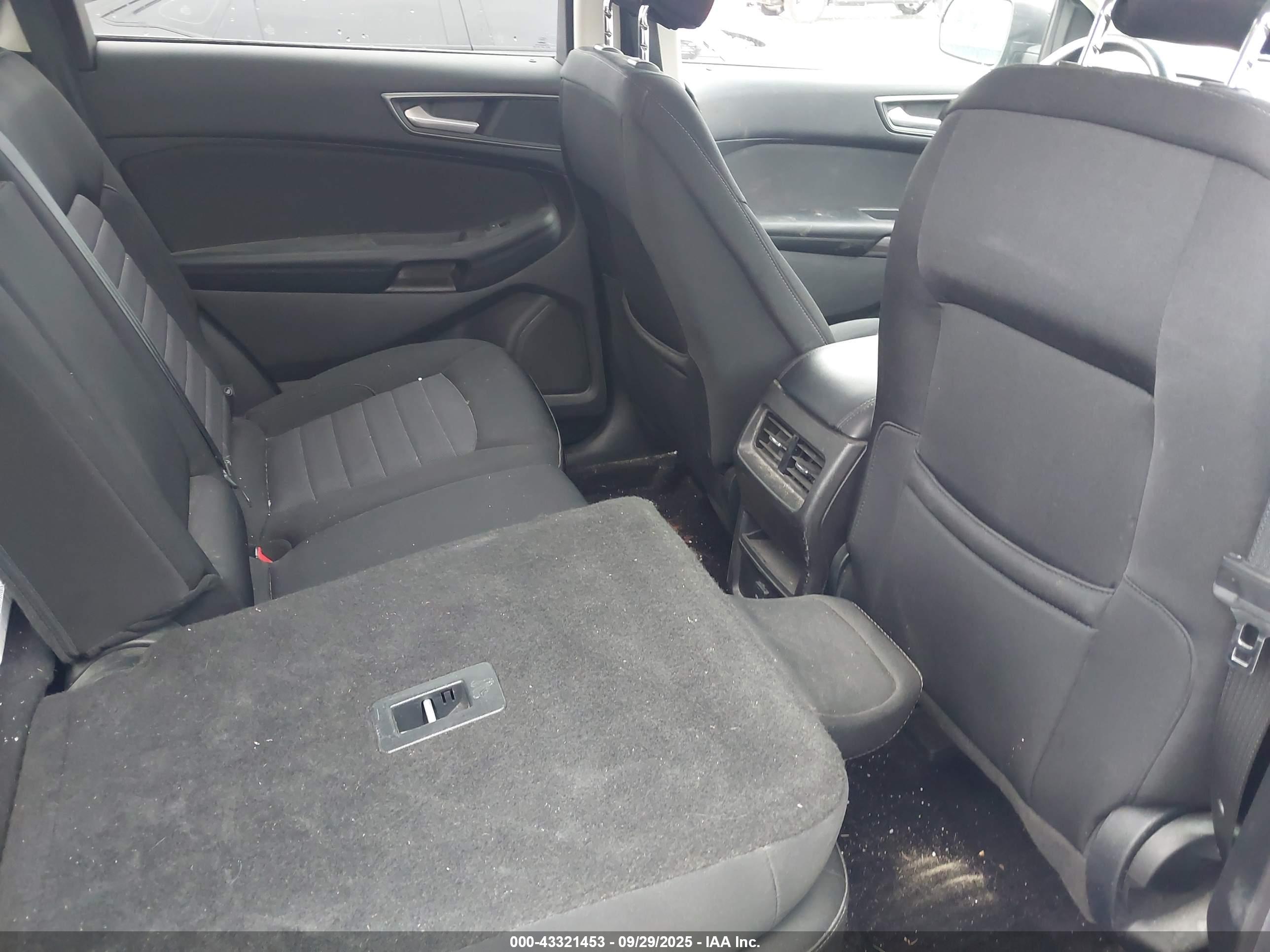 FORD EDGE image 8