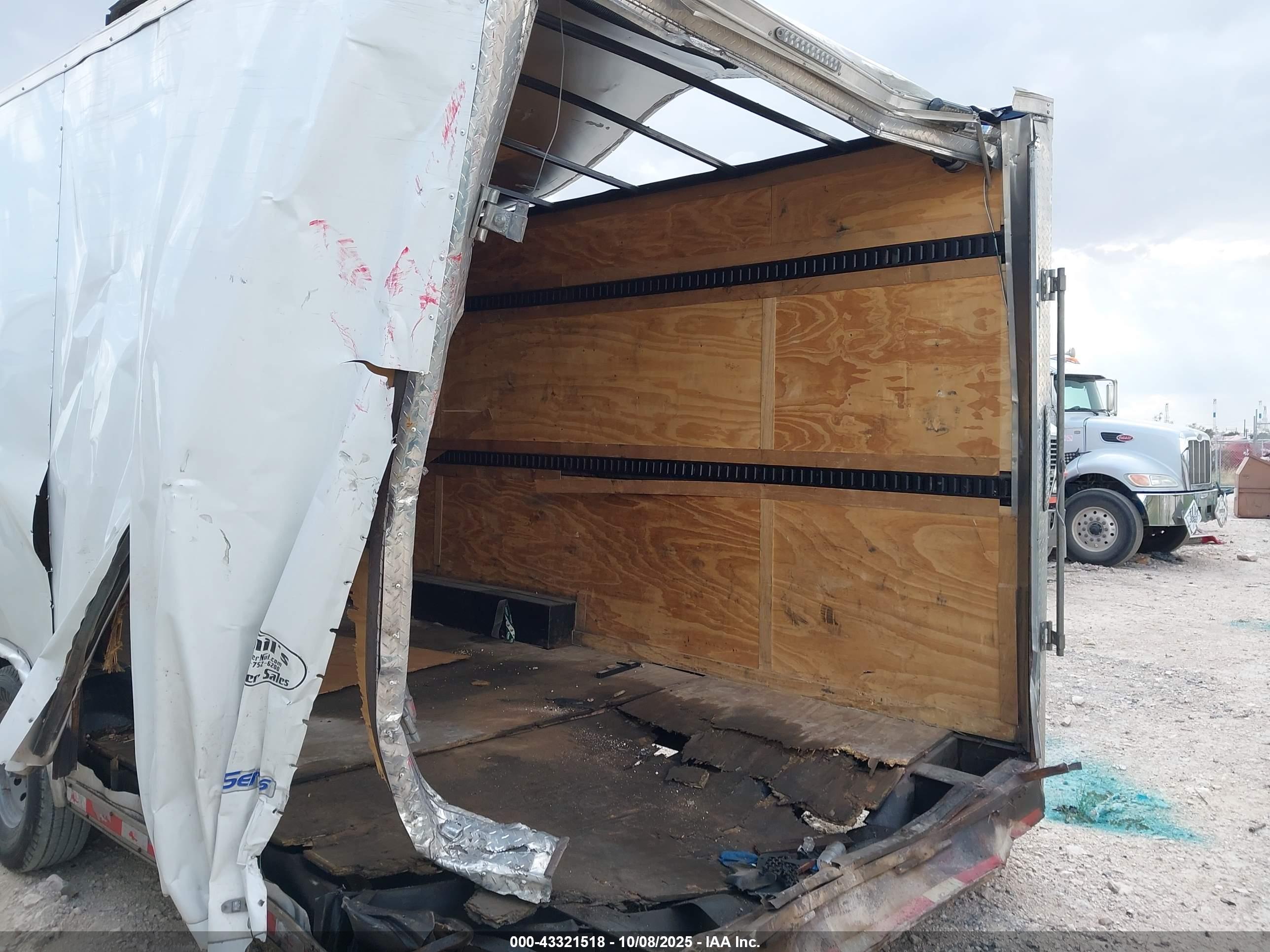 CONTINENTAL TRAILER image 6