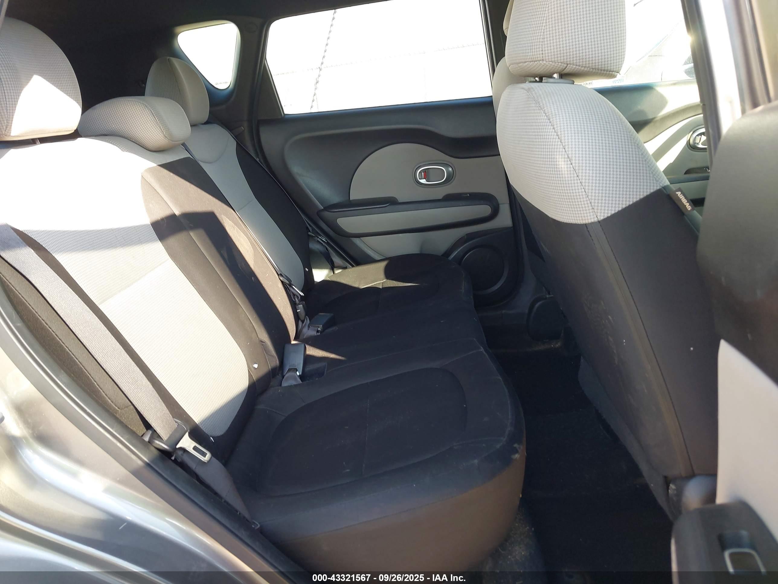 KIA SOUL image 8