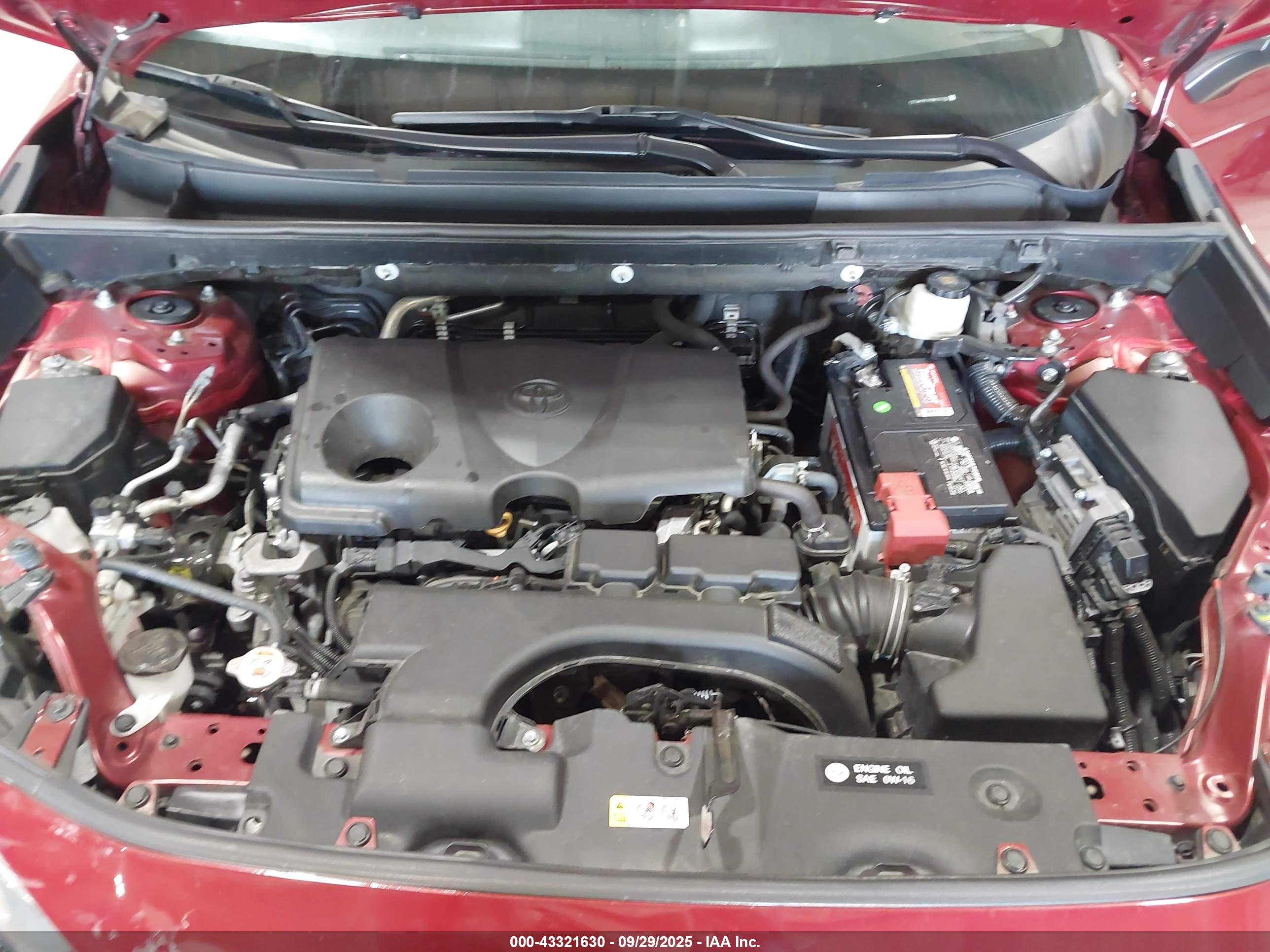 TOYOTA RAV4 image 10
