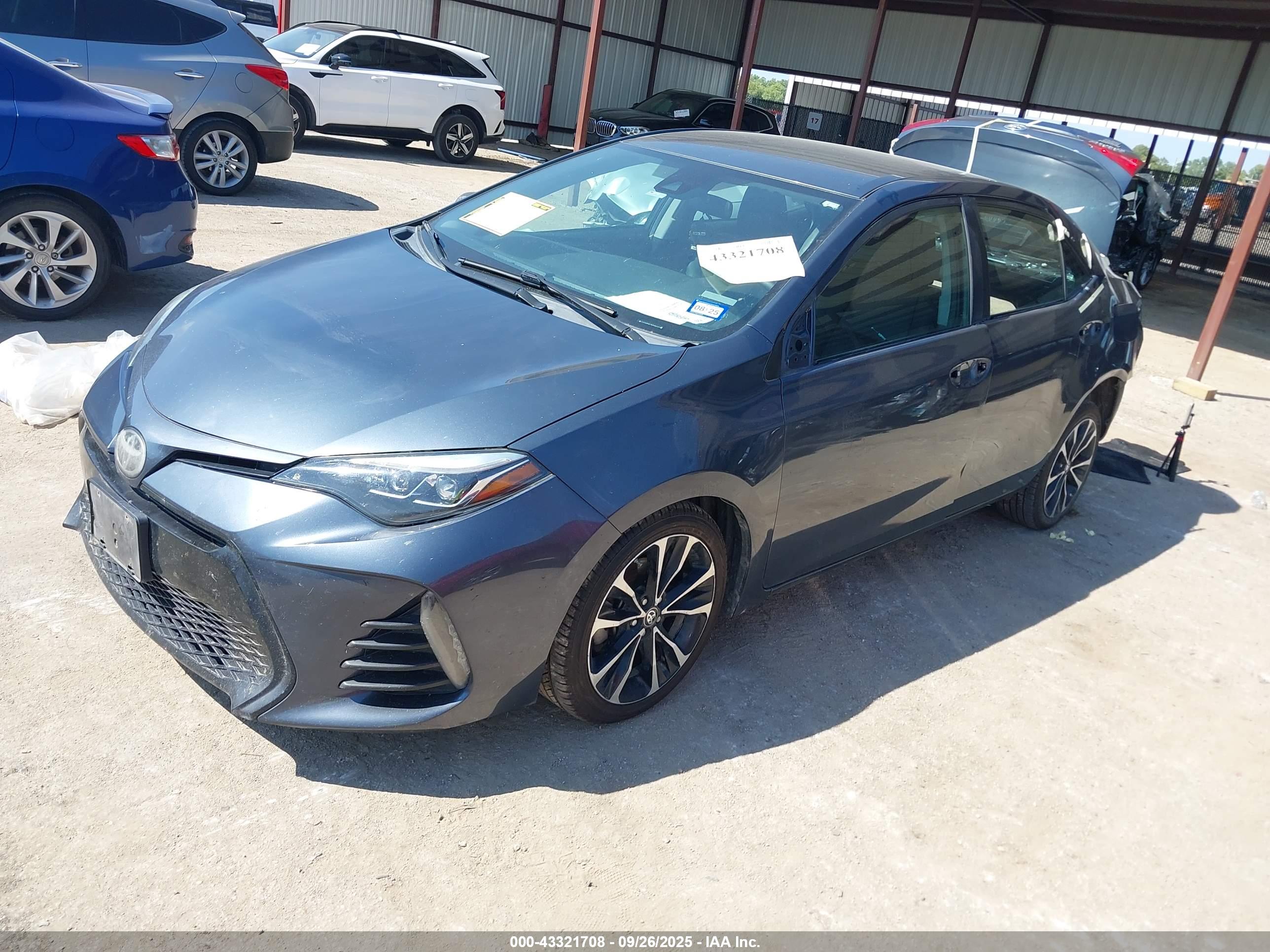 TOYOTA COROLLA image 2