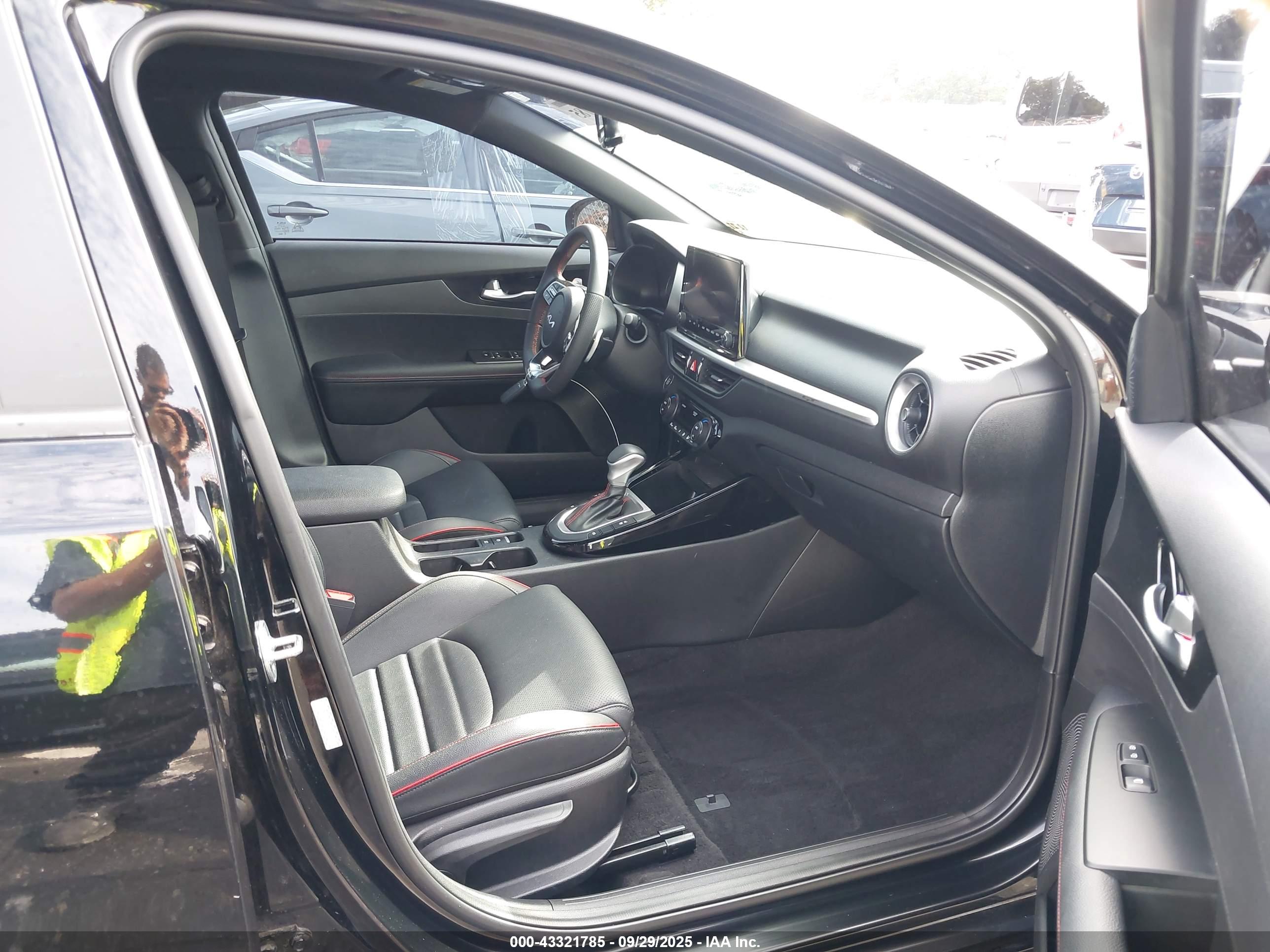 KIA FORTE image 5