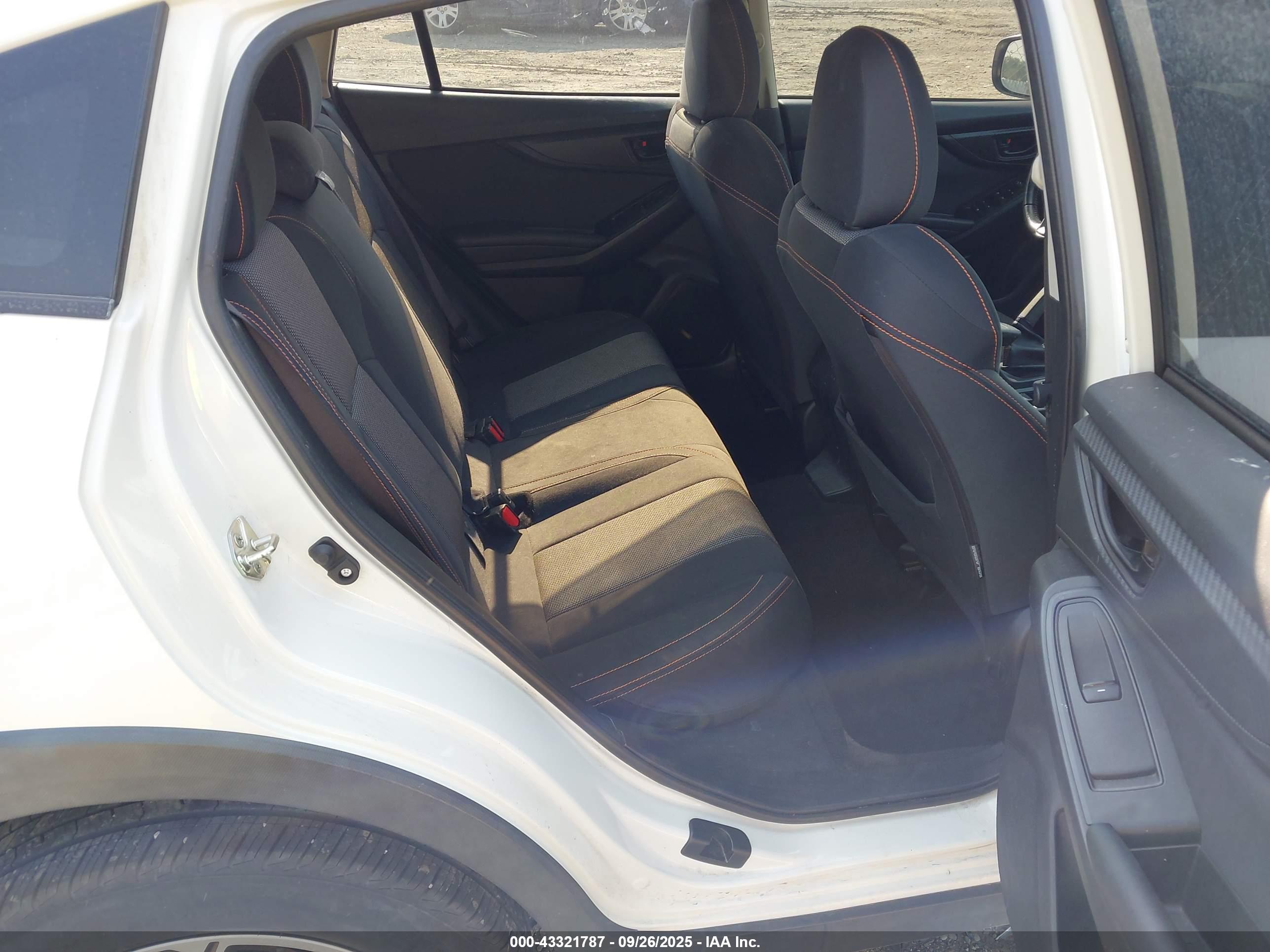 SUBARU CROSSTREK image 8