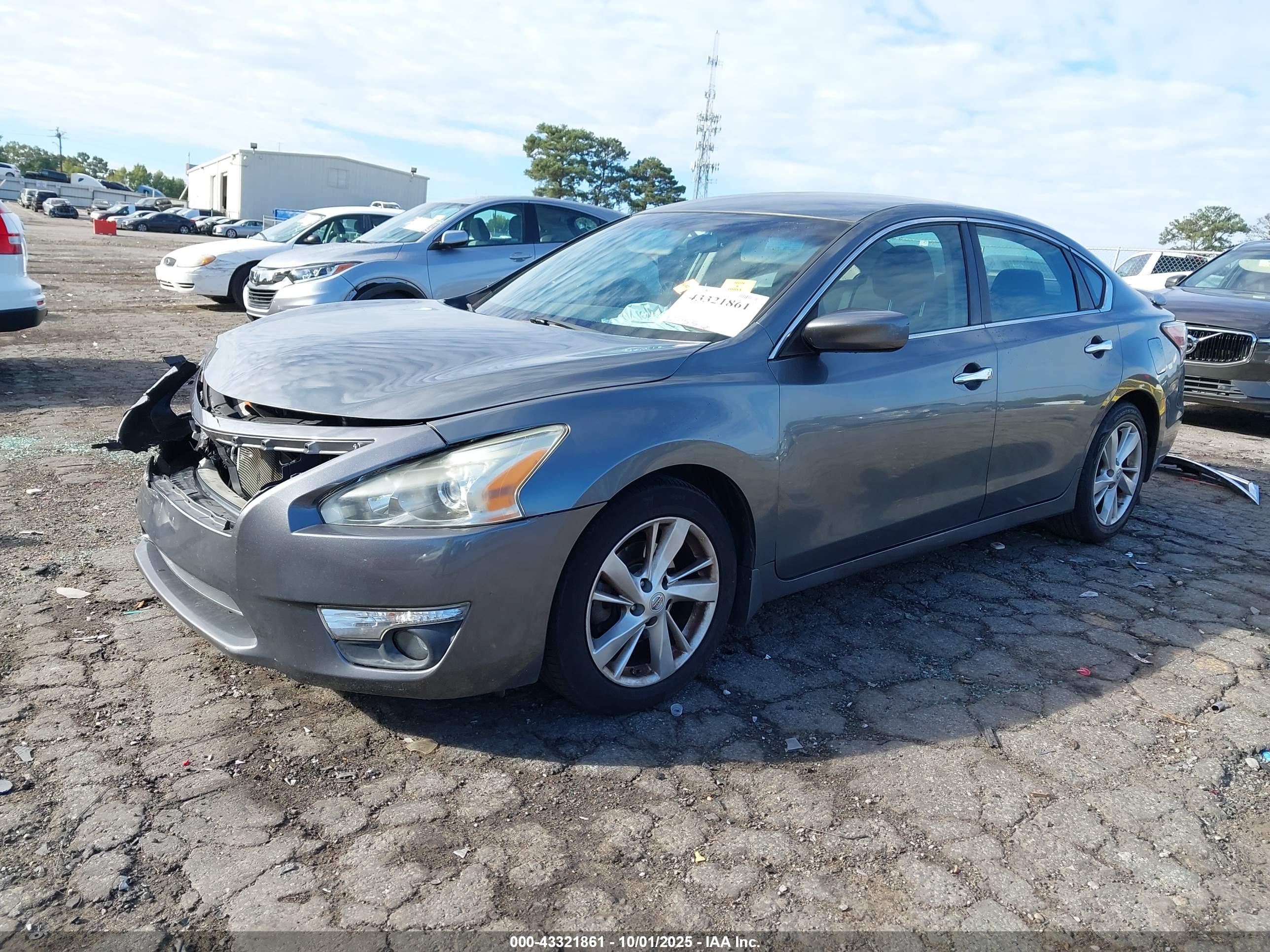 NISSAN ALTIMA image 2
