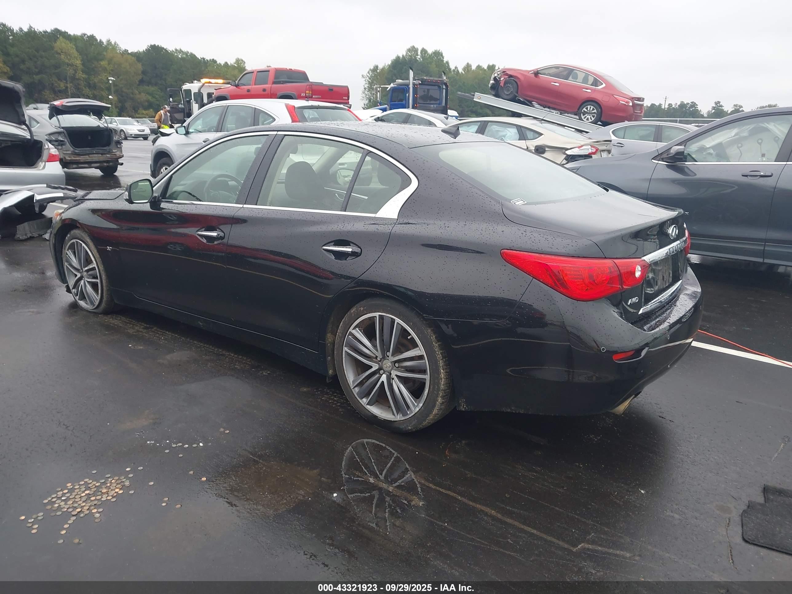 INFINITI Q50 image 3