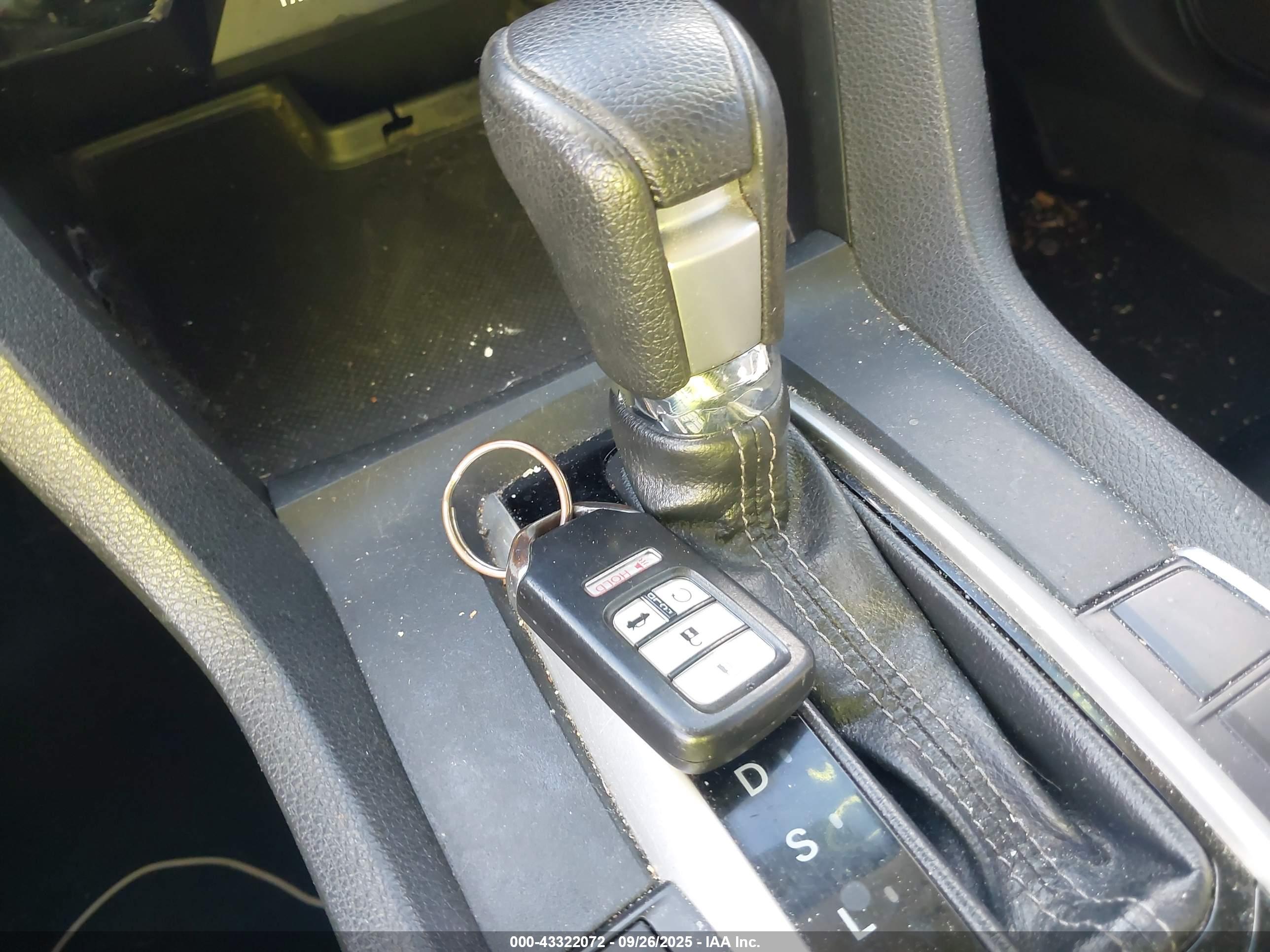 HONDA CIVIC image 11