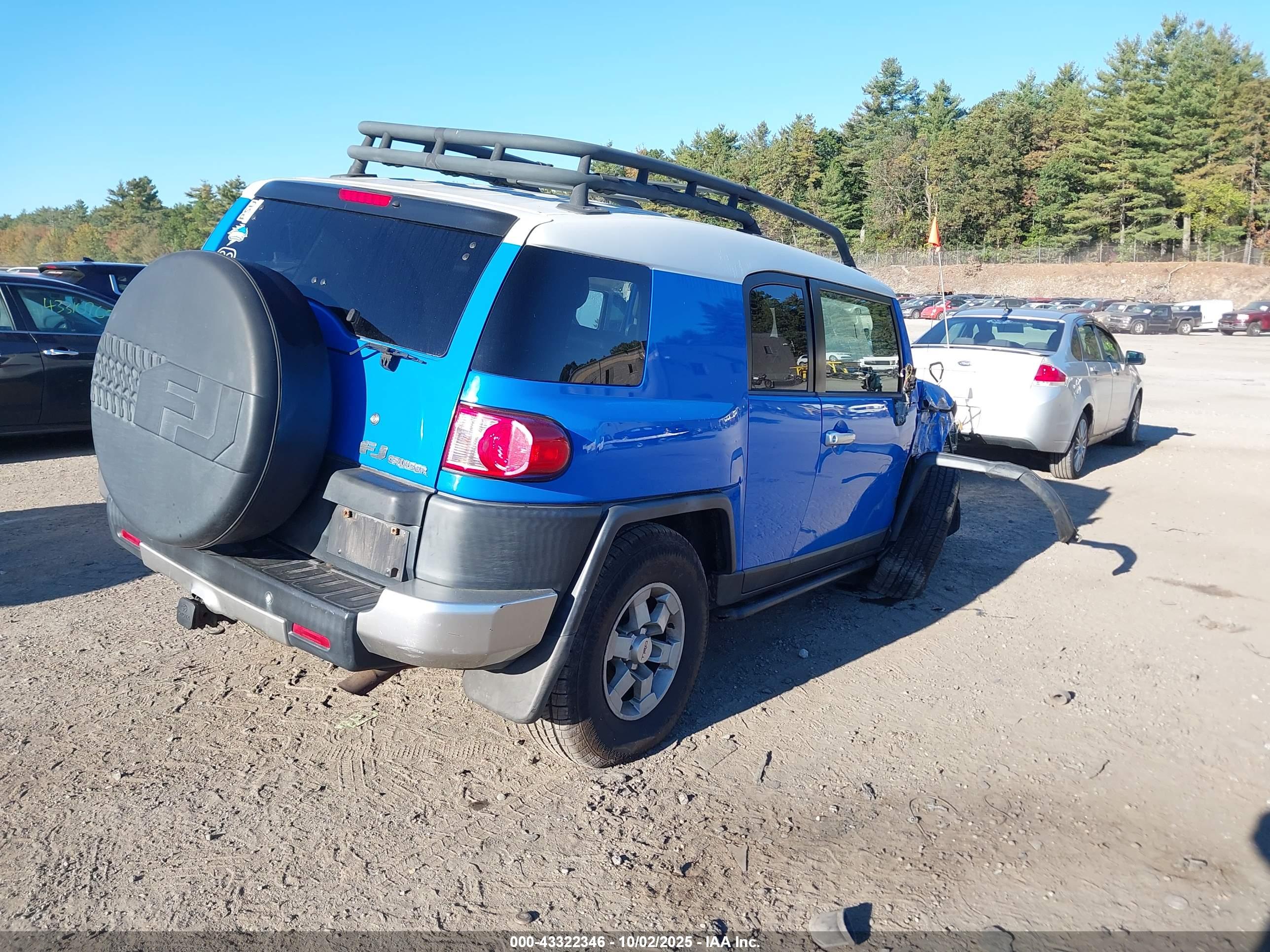 TOYOTA FJ image 4