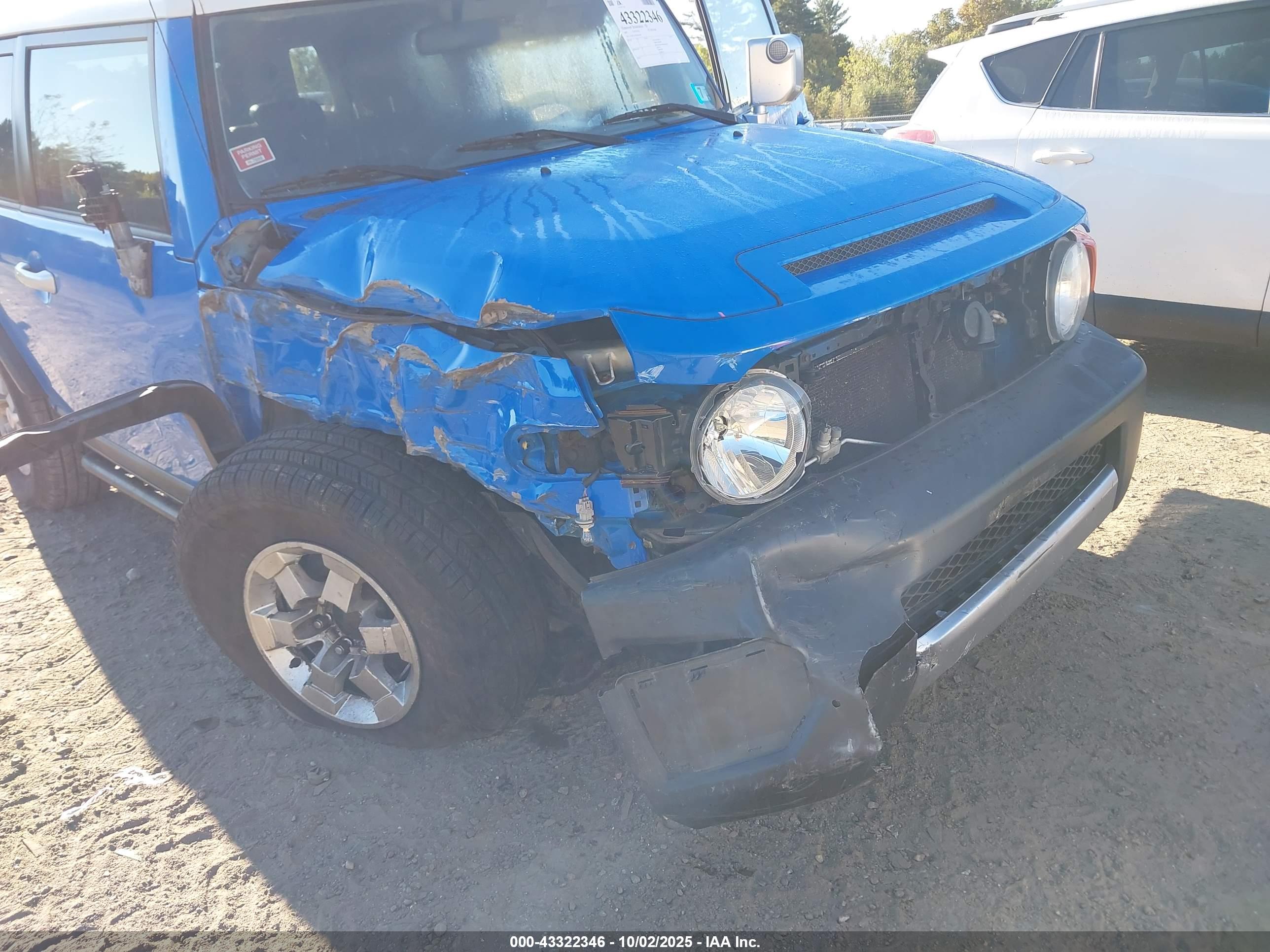 TOYOTA FJ image 6