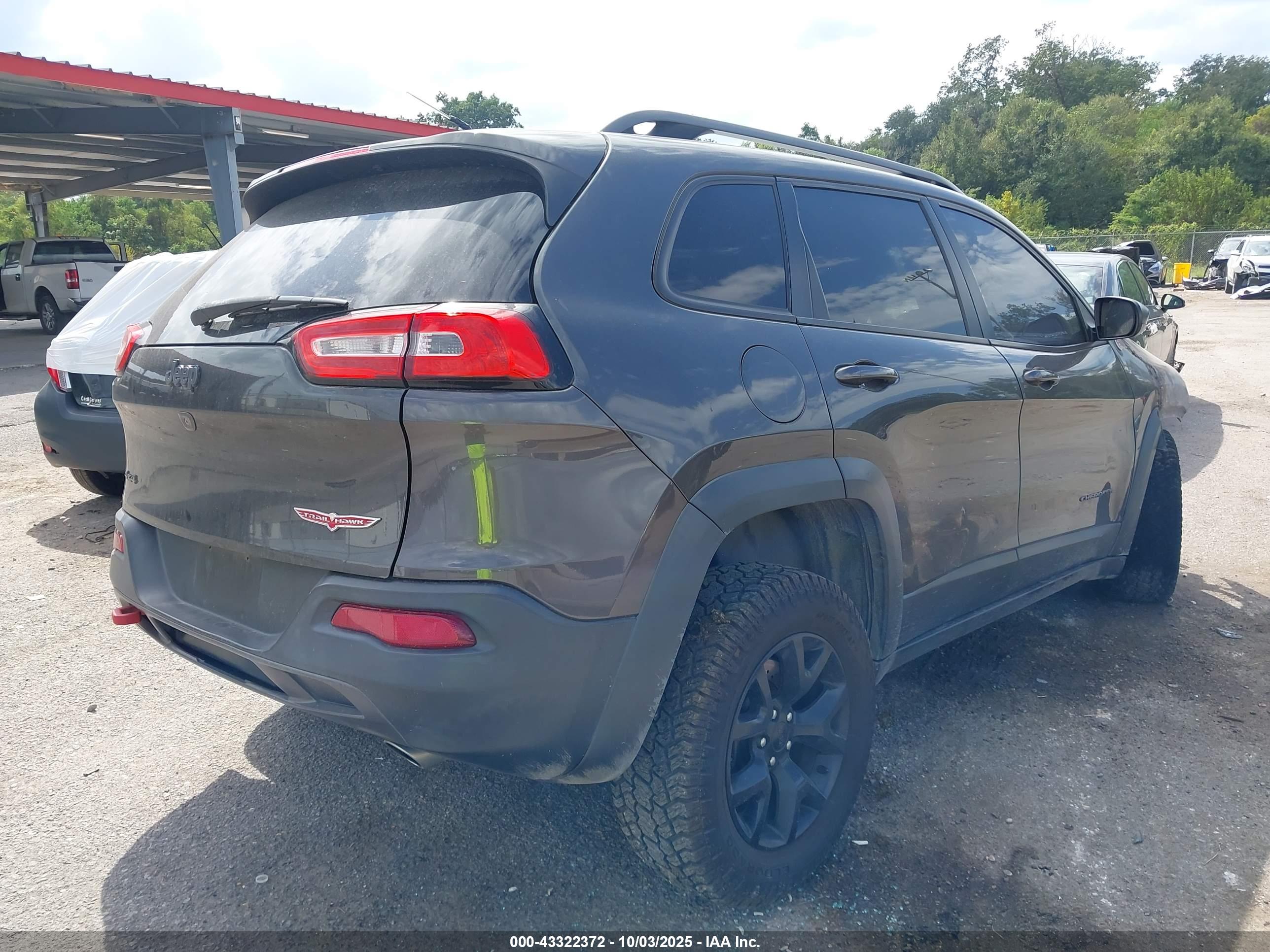 JEEP CHEROKEE image 4
