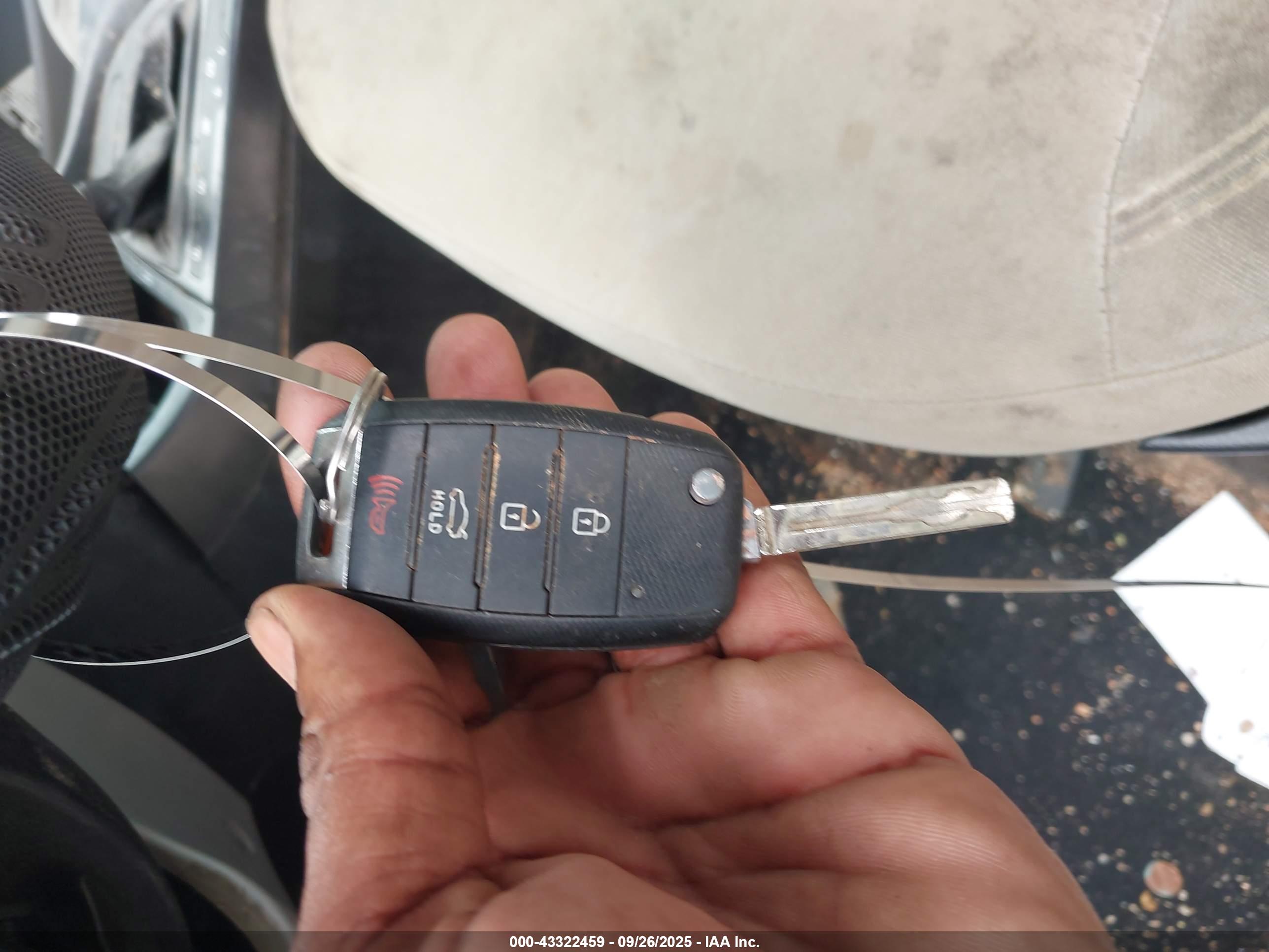 KIA OPTIMA image 11