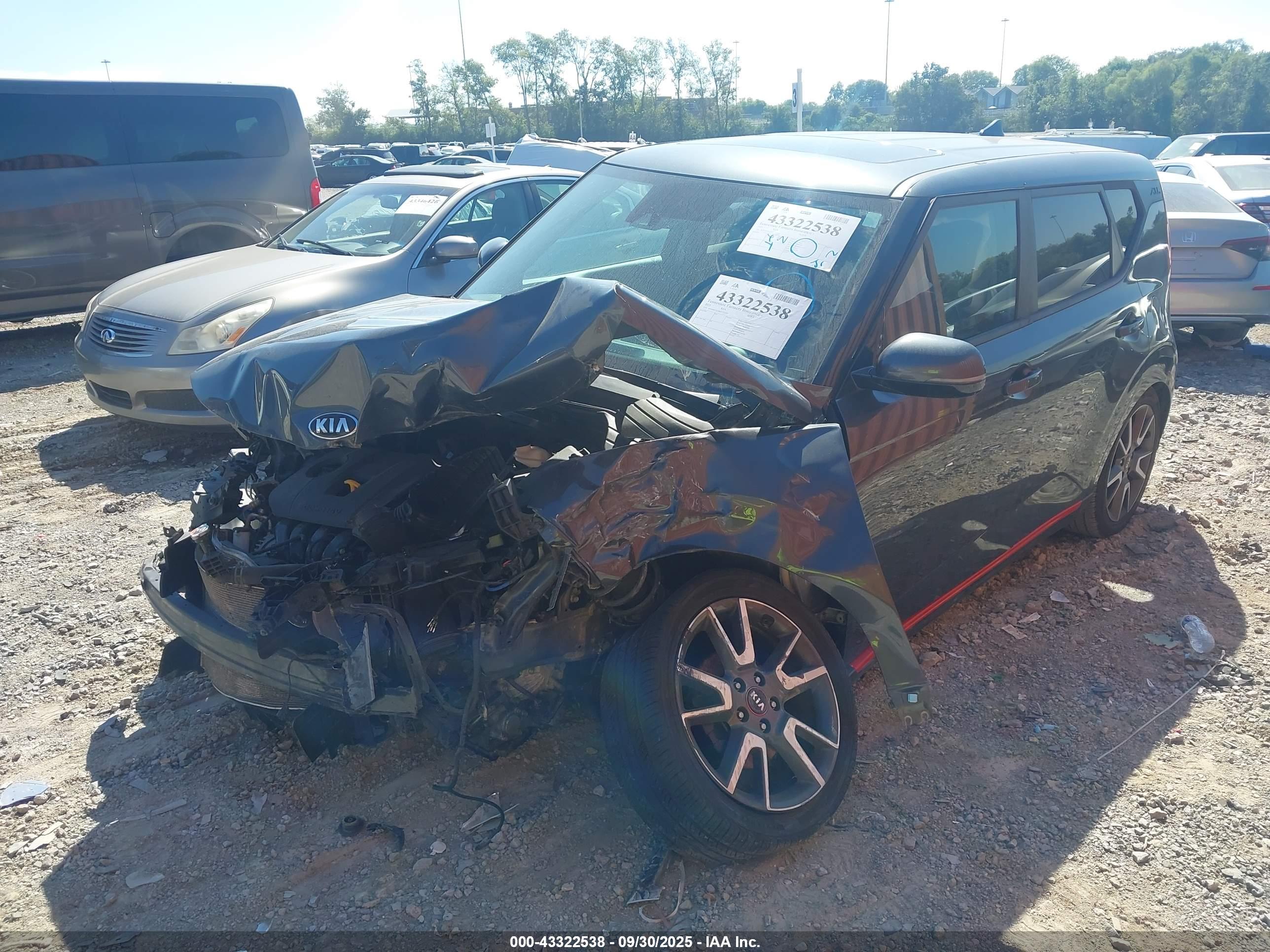 KIA SOUL image 2