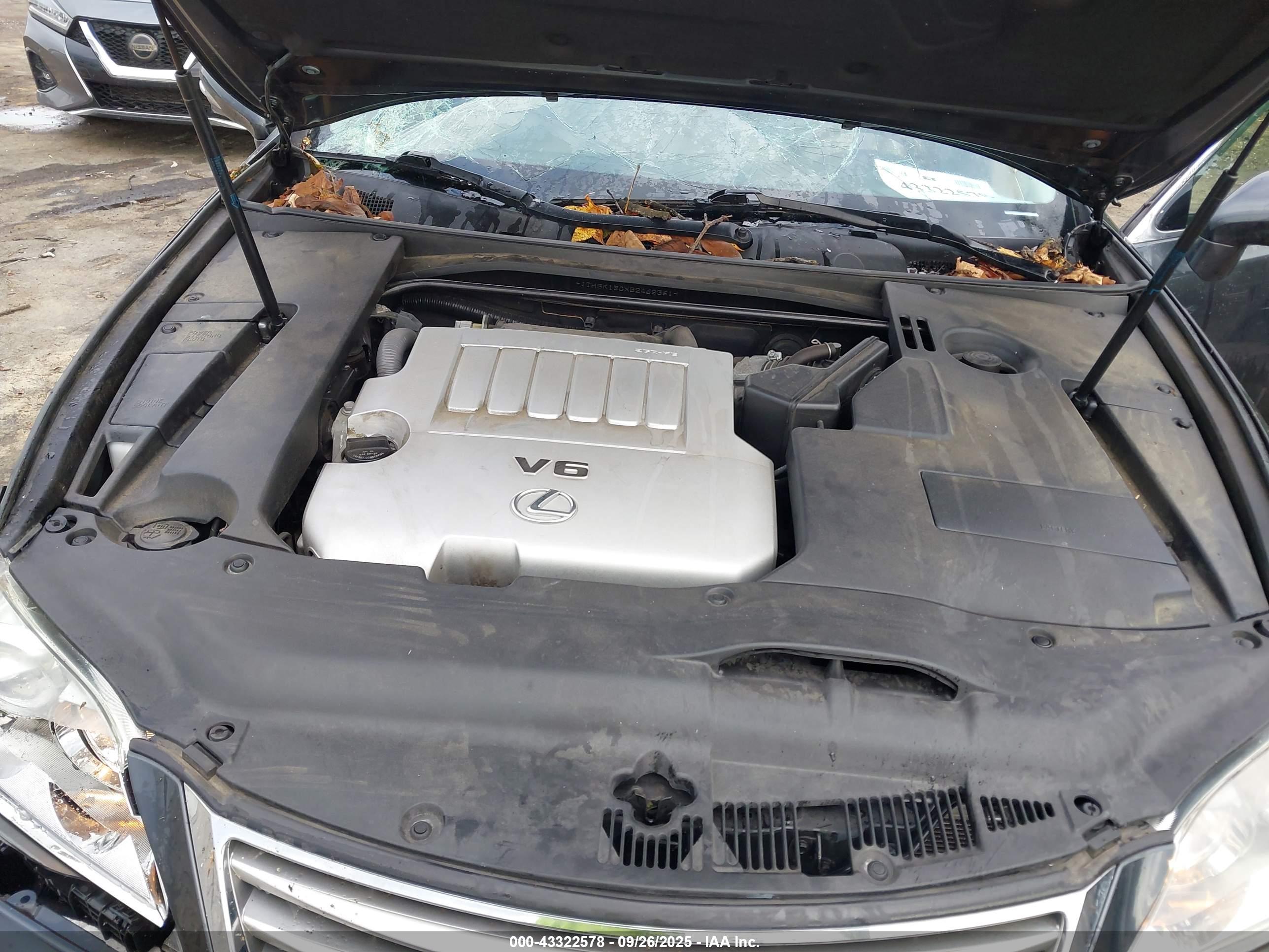 LEXUS ES image 10
