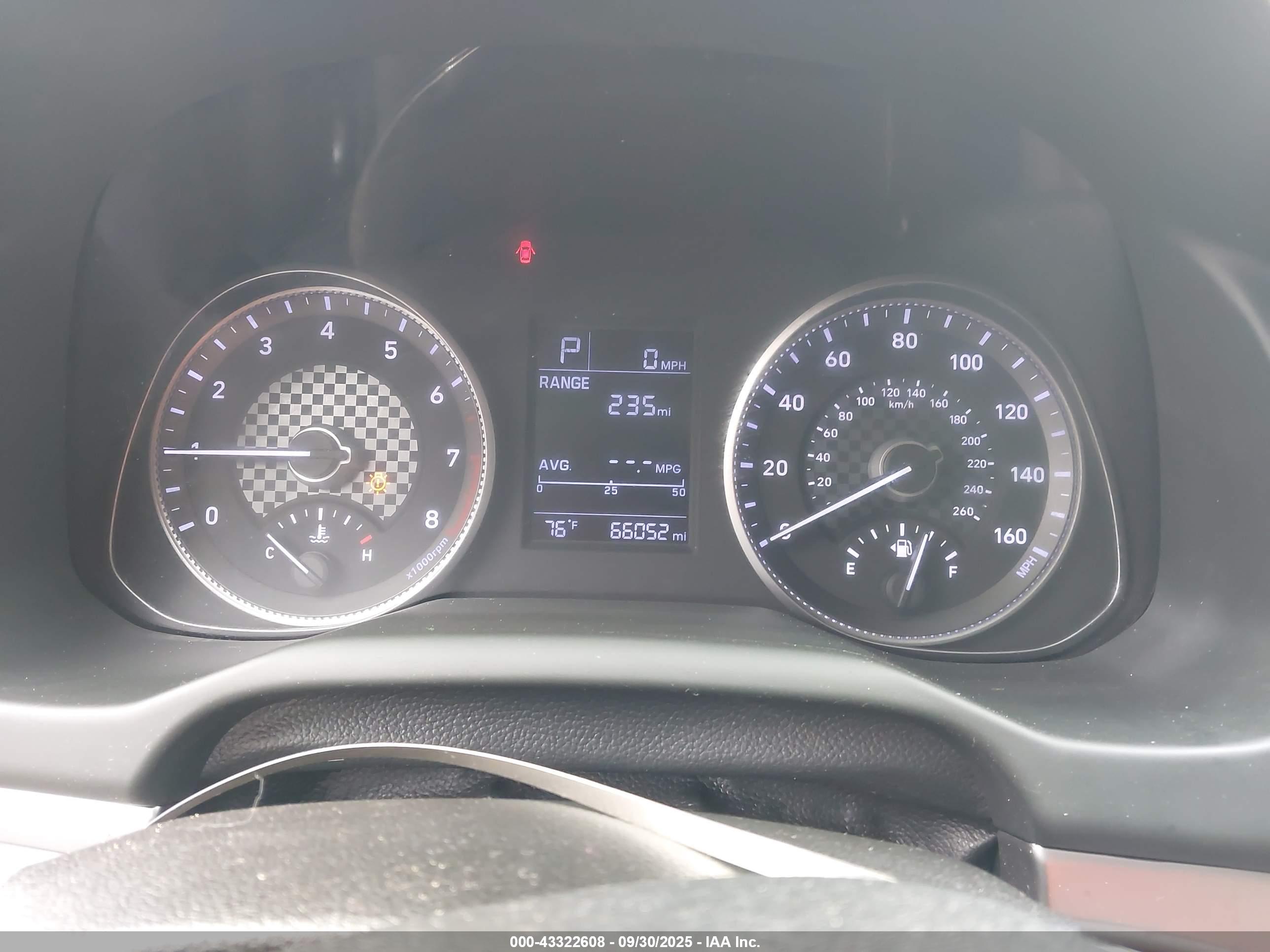 HYUNDAI ELANTRA image 7