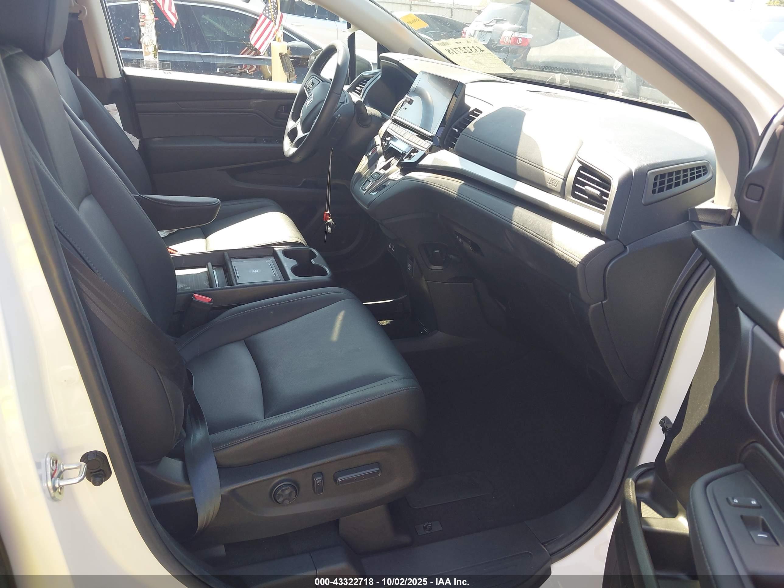 HONDA ODYSSEY image 5