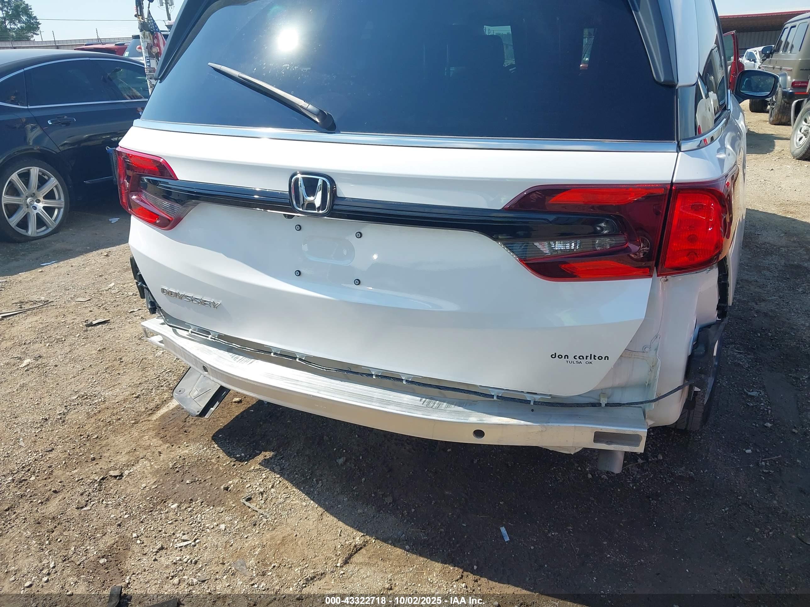 HONDA ODYSSEY image 6