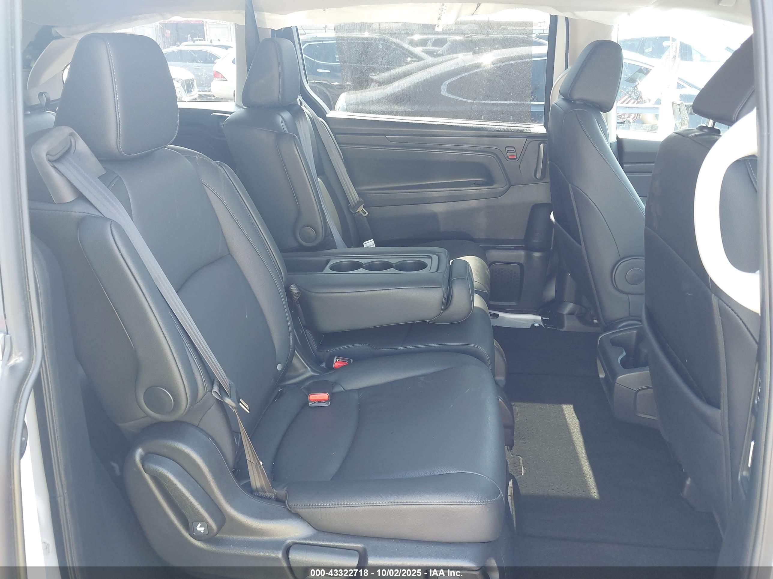 HONDA ODYSSEY image 8
